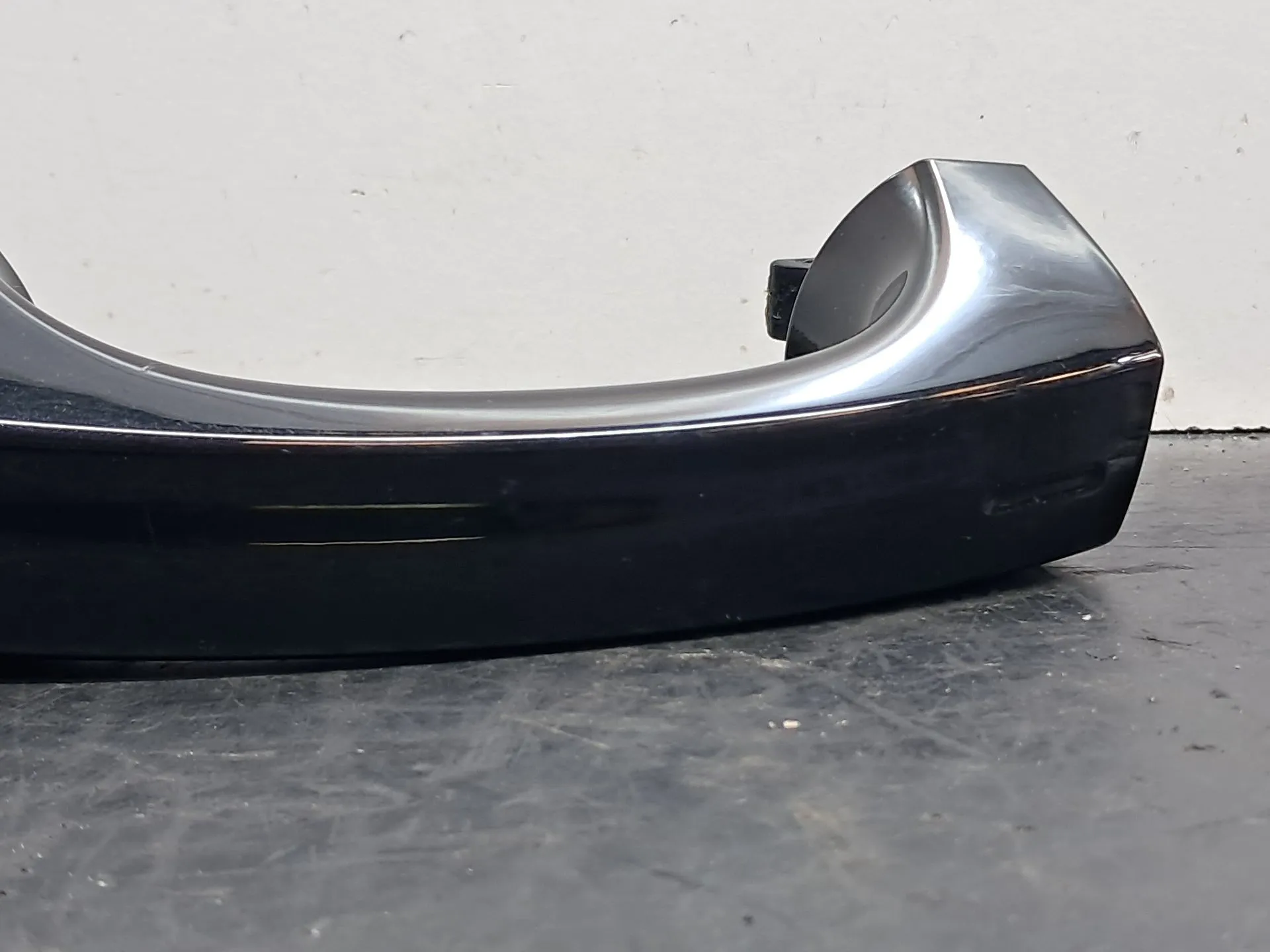 Poignée de porte avant gauche AUDI Q3 Sportback (F3N) Imagem-2