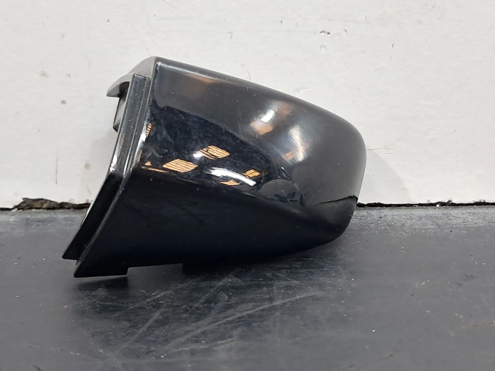 Cubierta manija puerta Izquierda  AUDI Q3 Sportback (F3N)