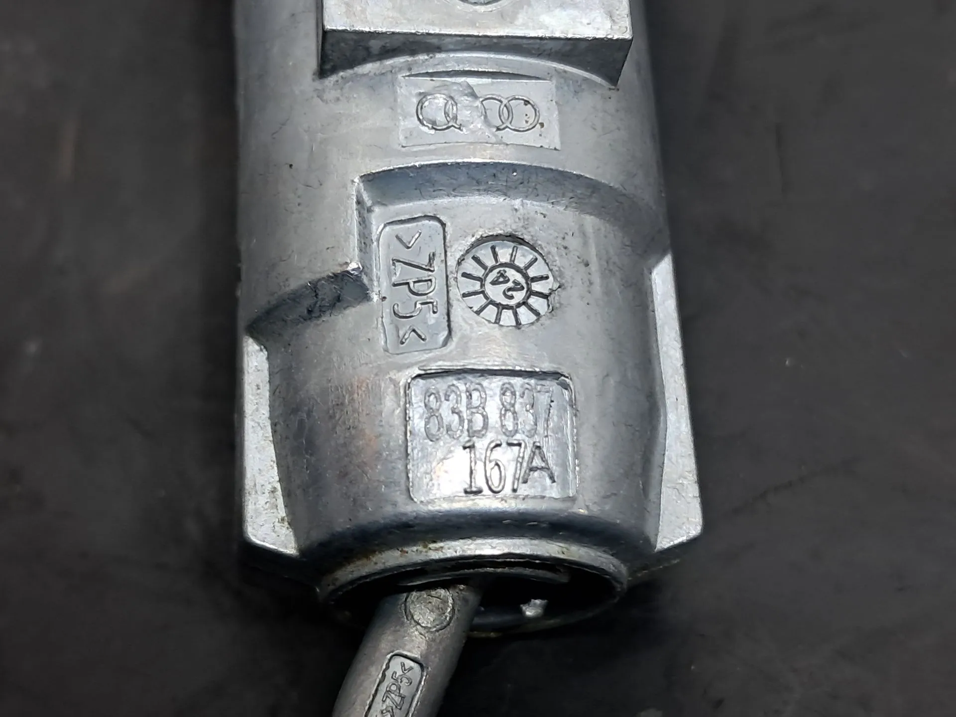 Bombín puerta AUDI Q3 Sportback (F3N) Imagem-5