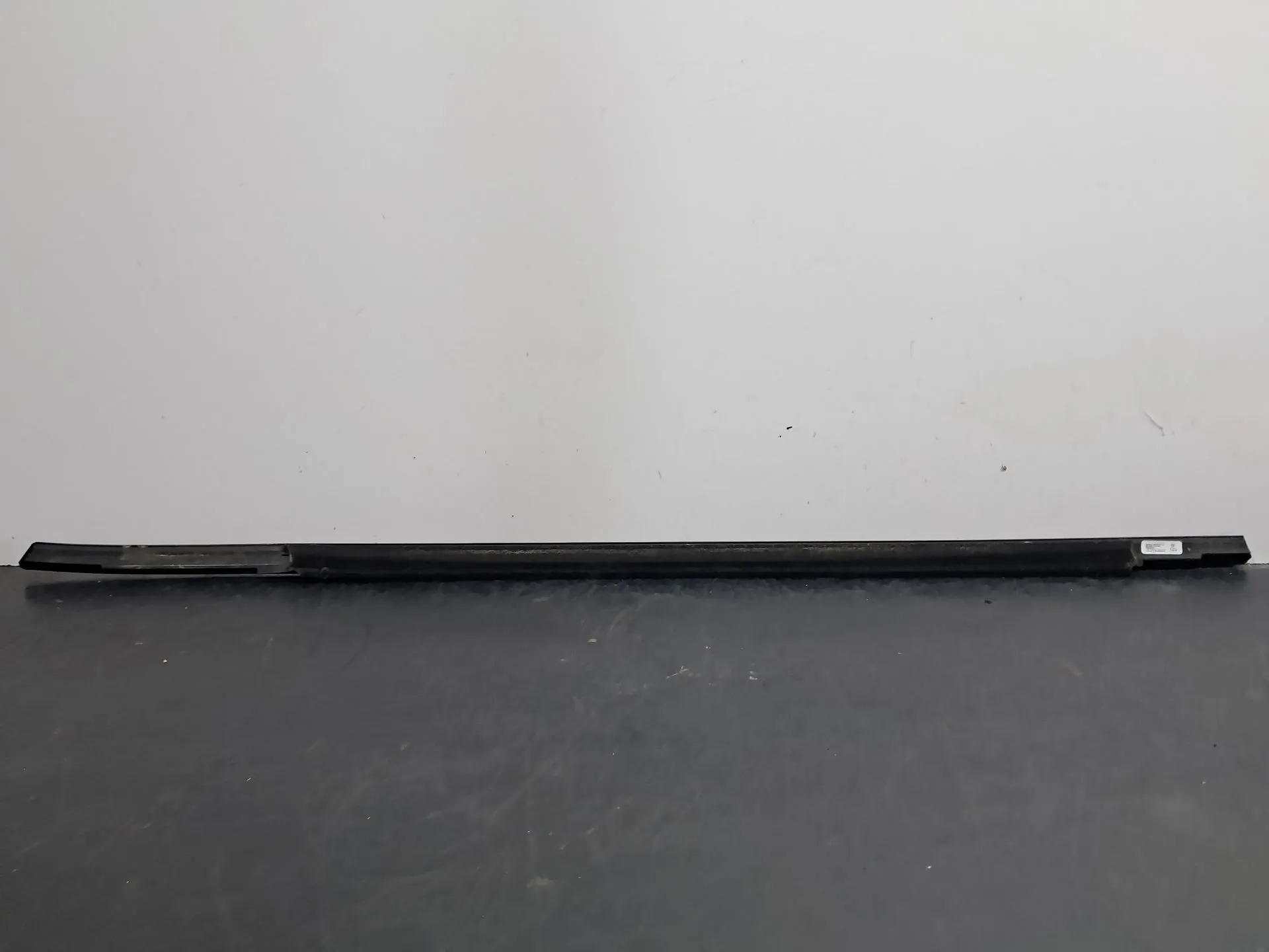 Racloir de vitre porte arrière gauche AUDI Q3 Sportback (F3N) Imagem-6