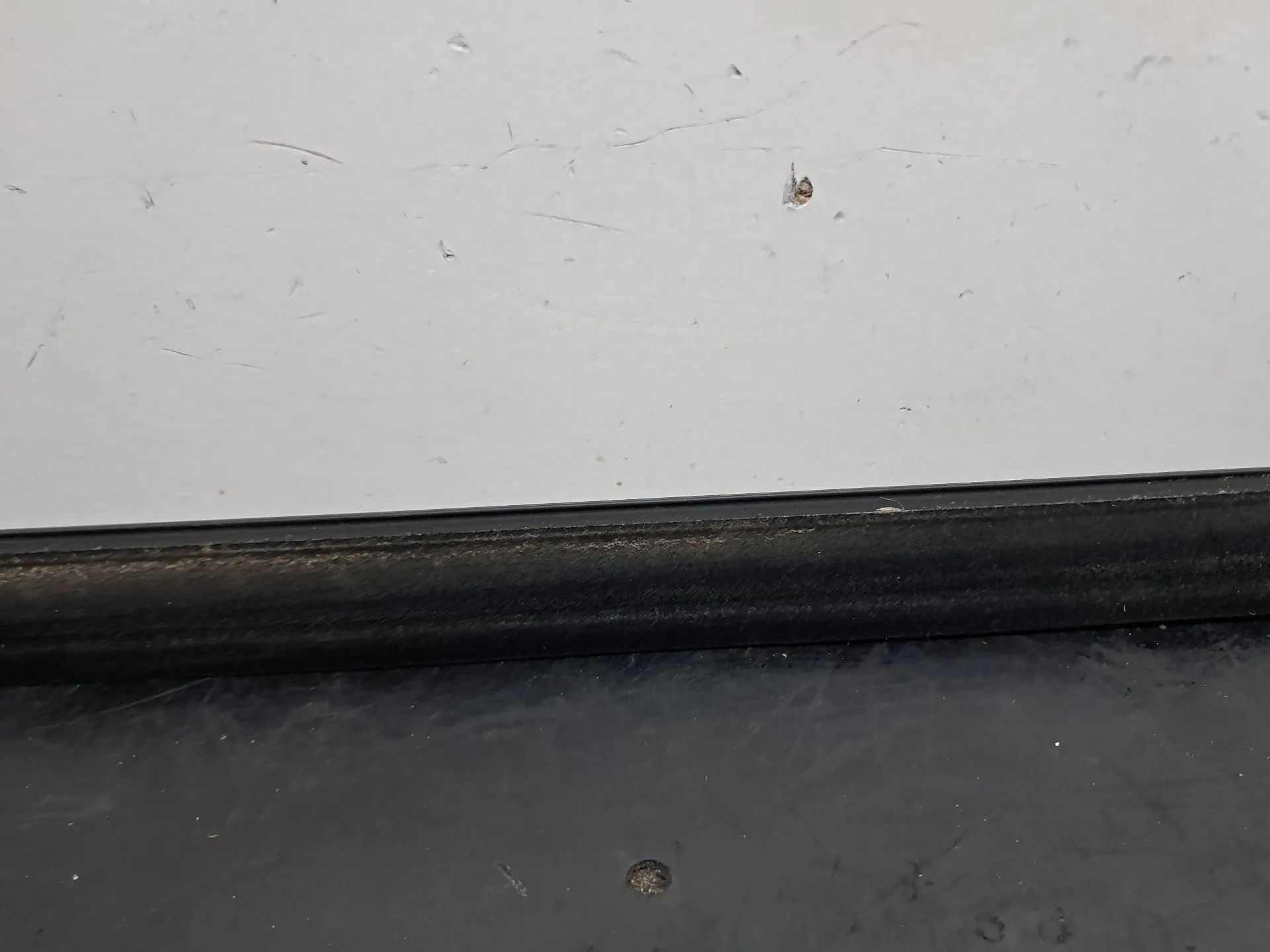 Racloir de vitre porte arrière gauche AUDI Q3 Sportback (F3N) Imagem-10