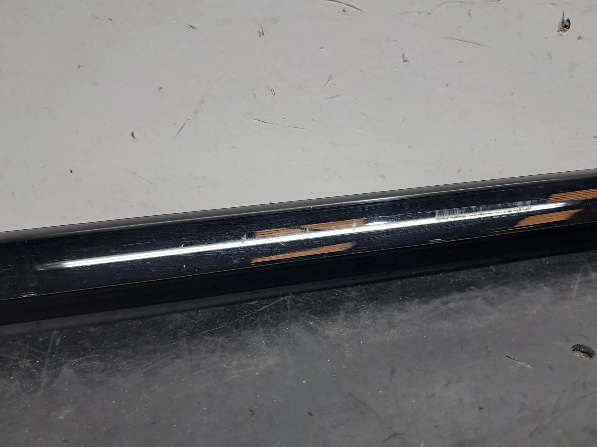Left front window scraper AUDI Q3 Sportback (F3N) Imagem-4