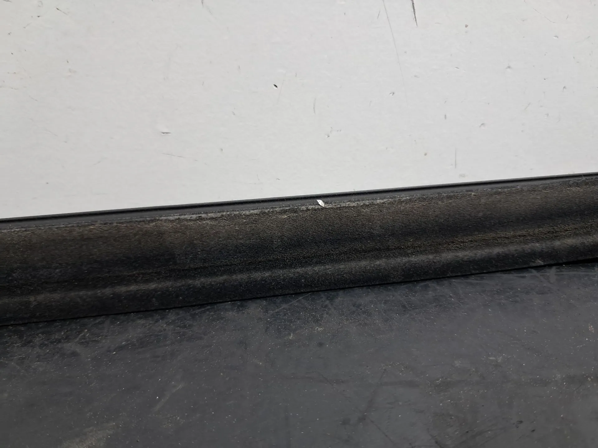 Left front window scraper AUDI Q3 Sportback (F3N) Imagem-10