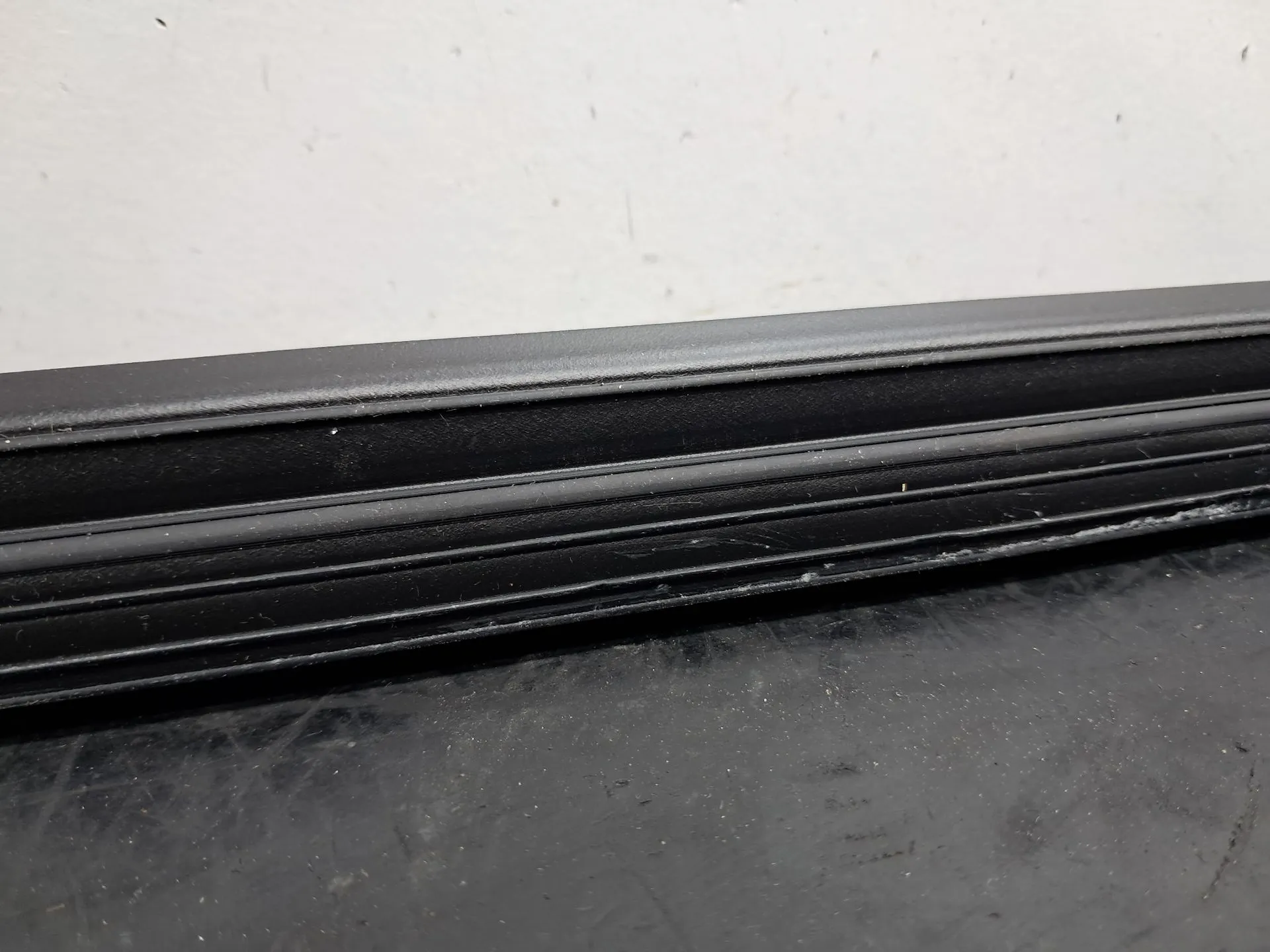 Left front window scraper AUDI Q3 Sportback (F3N) Imagem-3