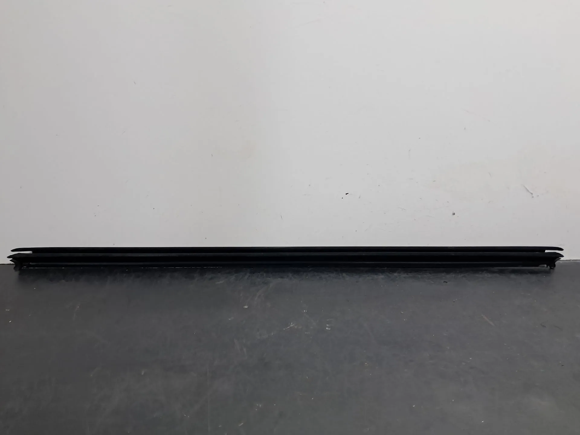 Left front window scraper AUDI Q3 Sportback (F3N) Imagem-6