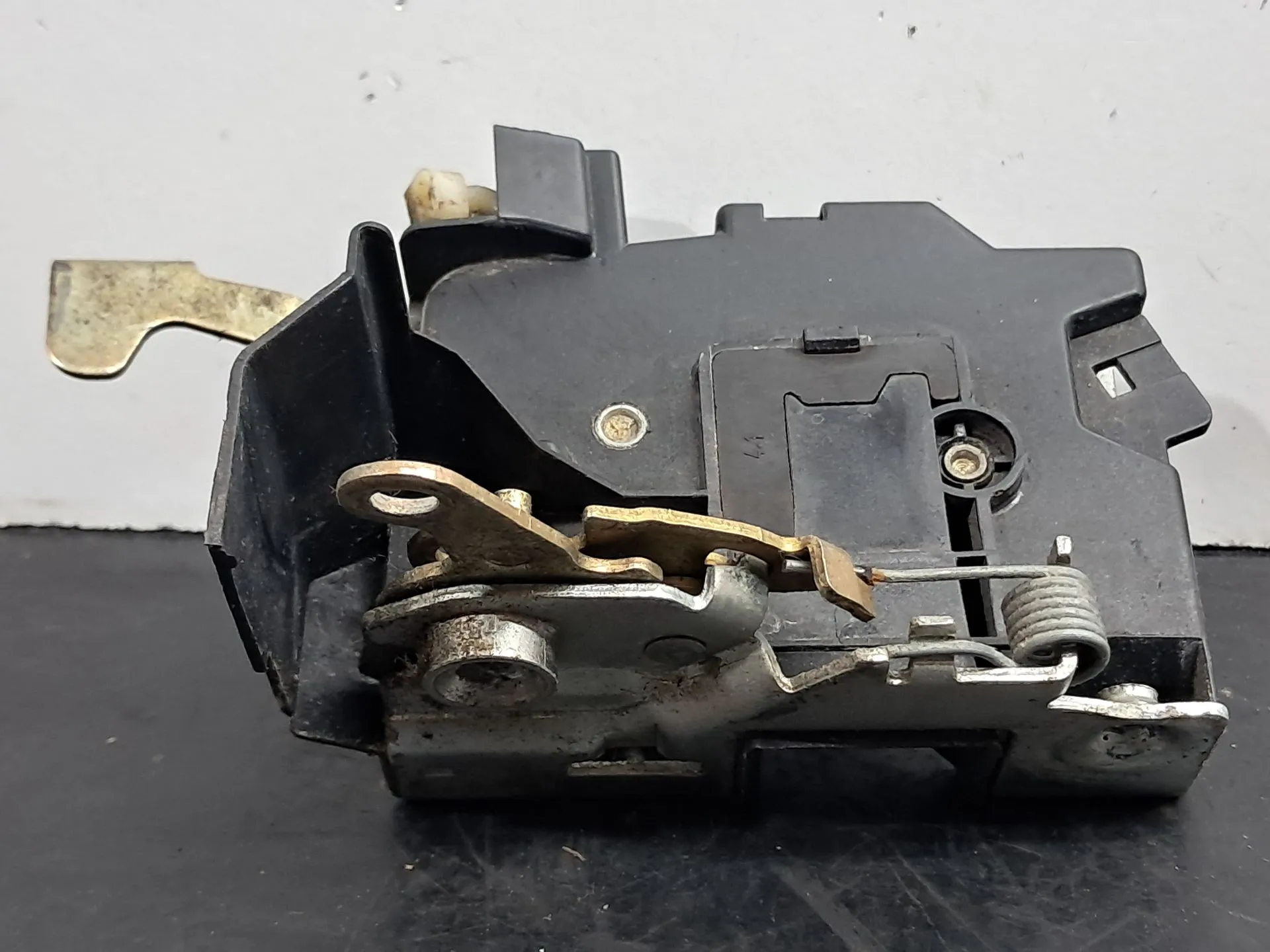 Serrure Avant Gauche BMW 5 (E34) Imagem-1