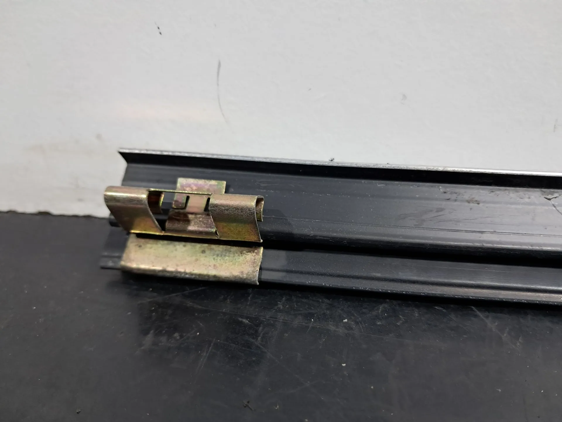 Racloir de vitre porte avant Droite BMW 5 (E34) Imagem-6