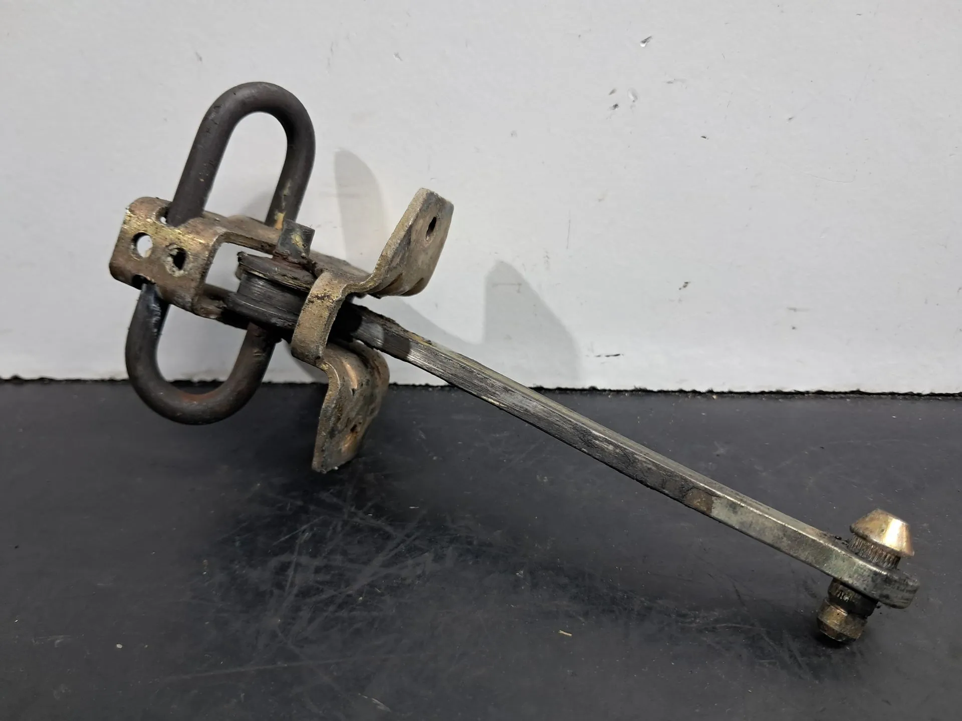 Limiteur de porte Avant Droite BMW 5 (E34)