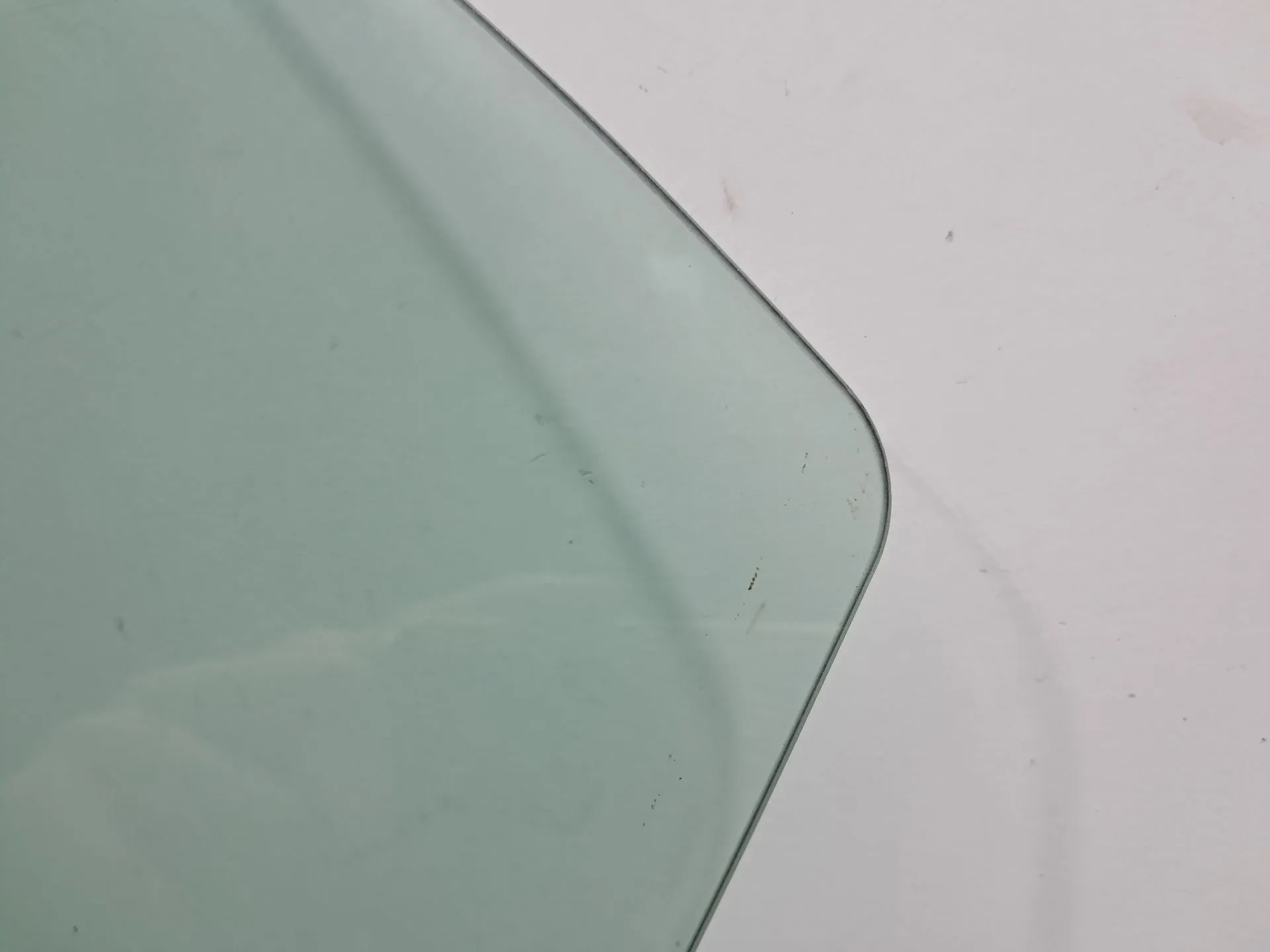 Vitre porte arrière gauche MERCEDES-BENZ Classe C (W203) Imagem-3