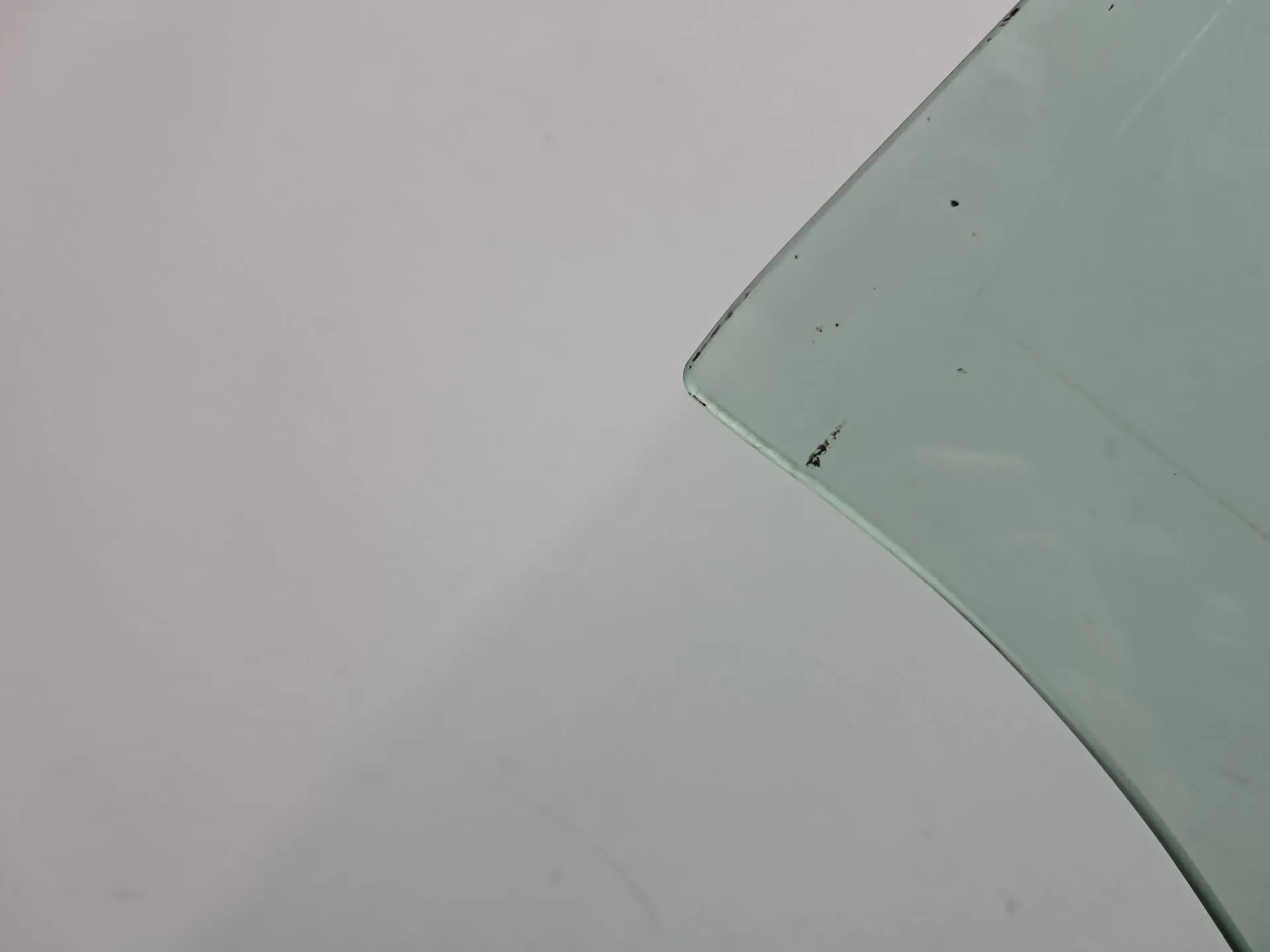 Vitre porte arrière gauche MERCEDES-BENZ Classe C (W203) Imagem-5