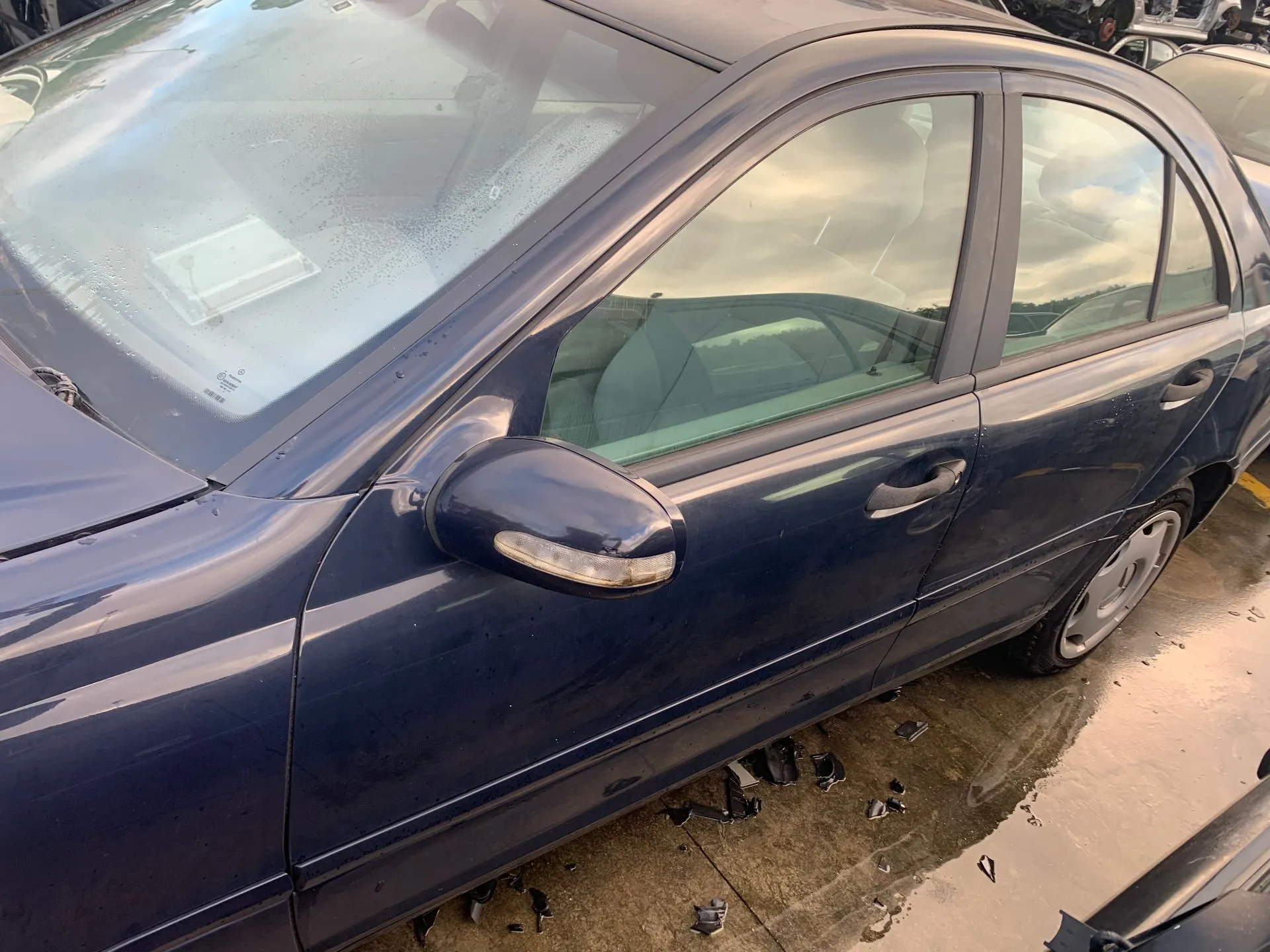 Porta frente esquerda MERCEDES-BENZ Classe C (W203)