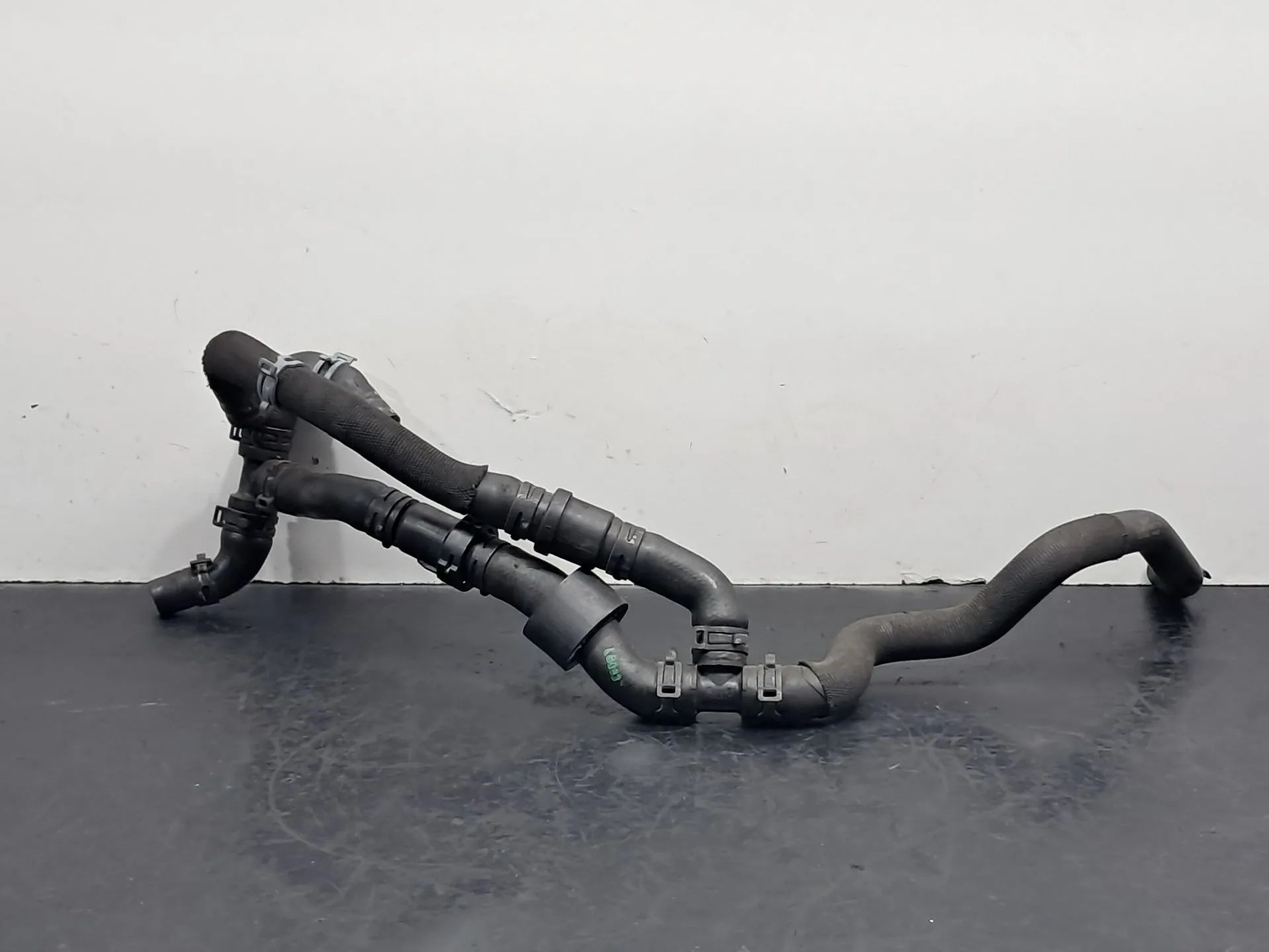 Tubo de agua AUDI Q5 (8R)