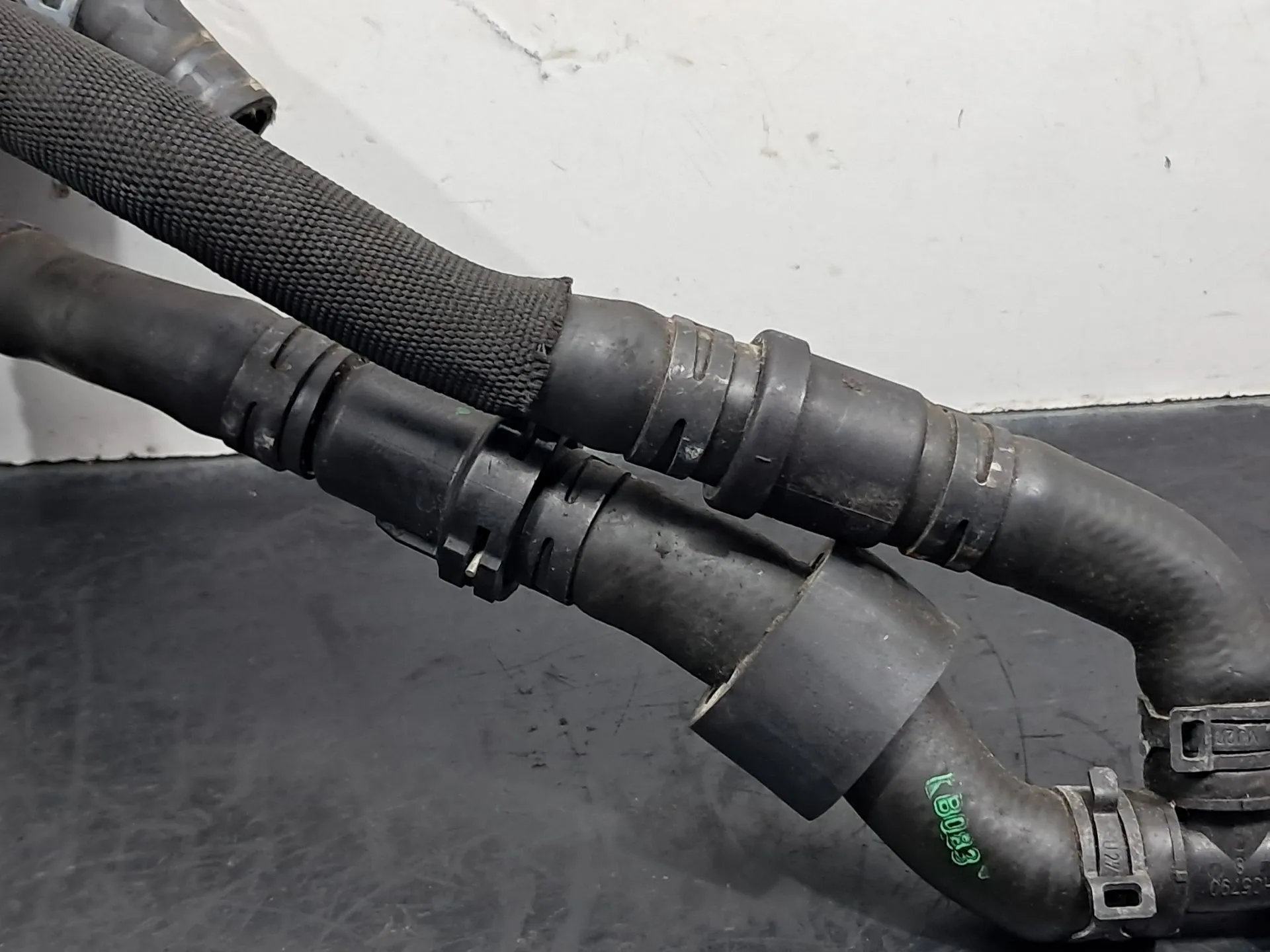 Tubo acqua AUDI Q5 (8R) Imagem-3