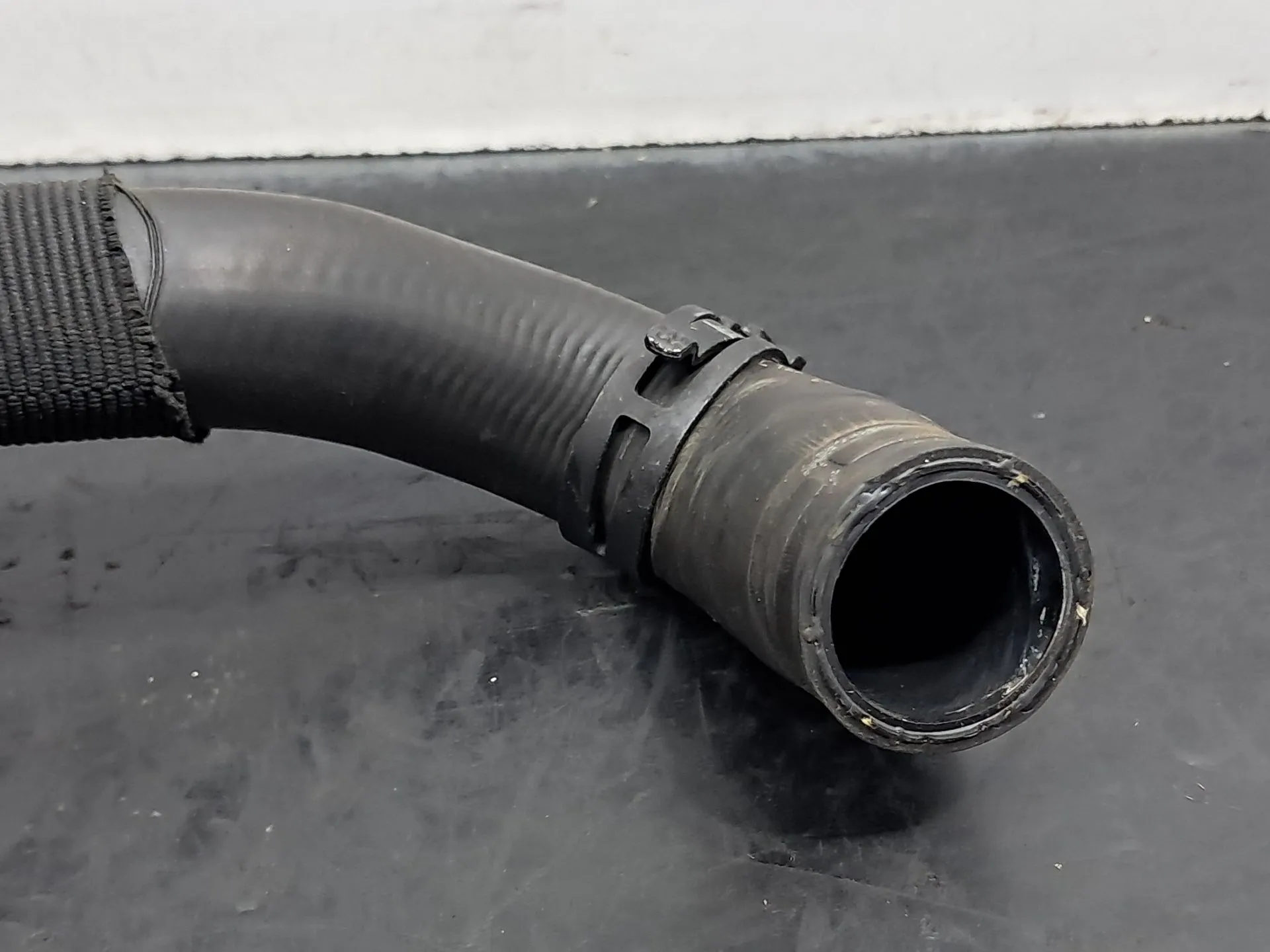 Tubo acqua AUDI Q5 (8R) Imagem-2