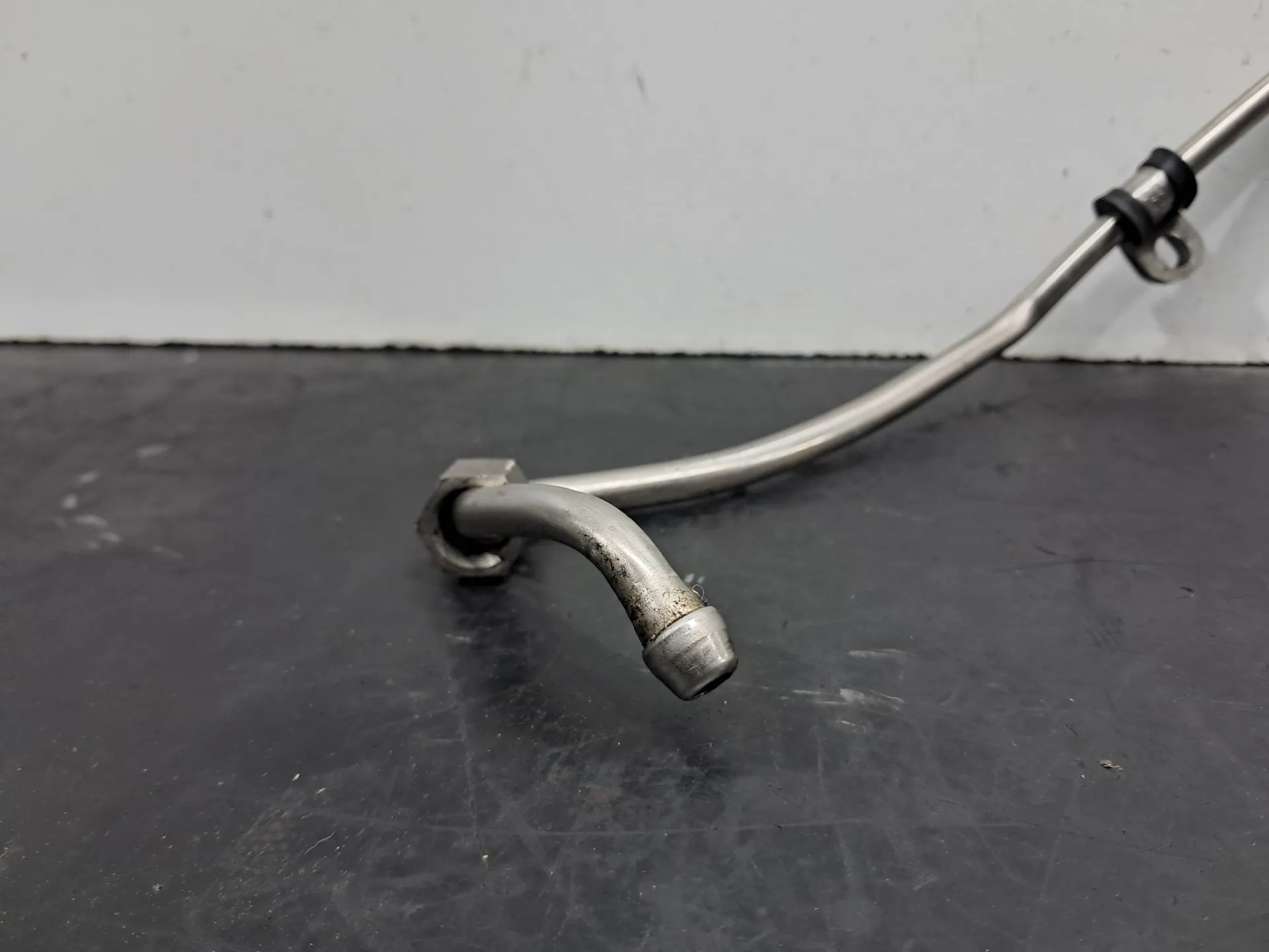 Tuyau d’huile AUDI Q5 (8R) Imagem-2