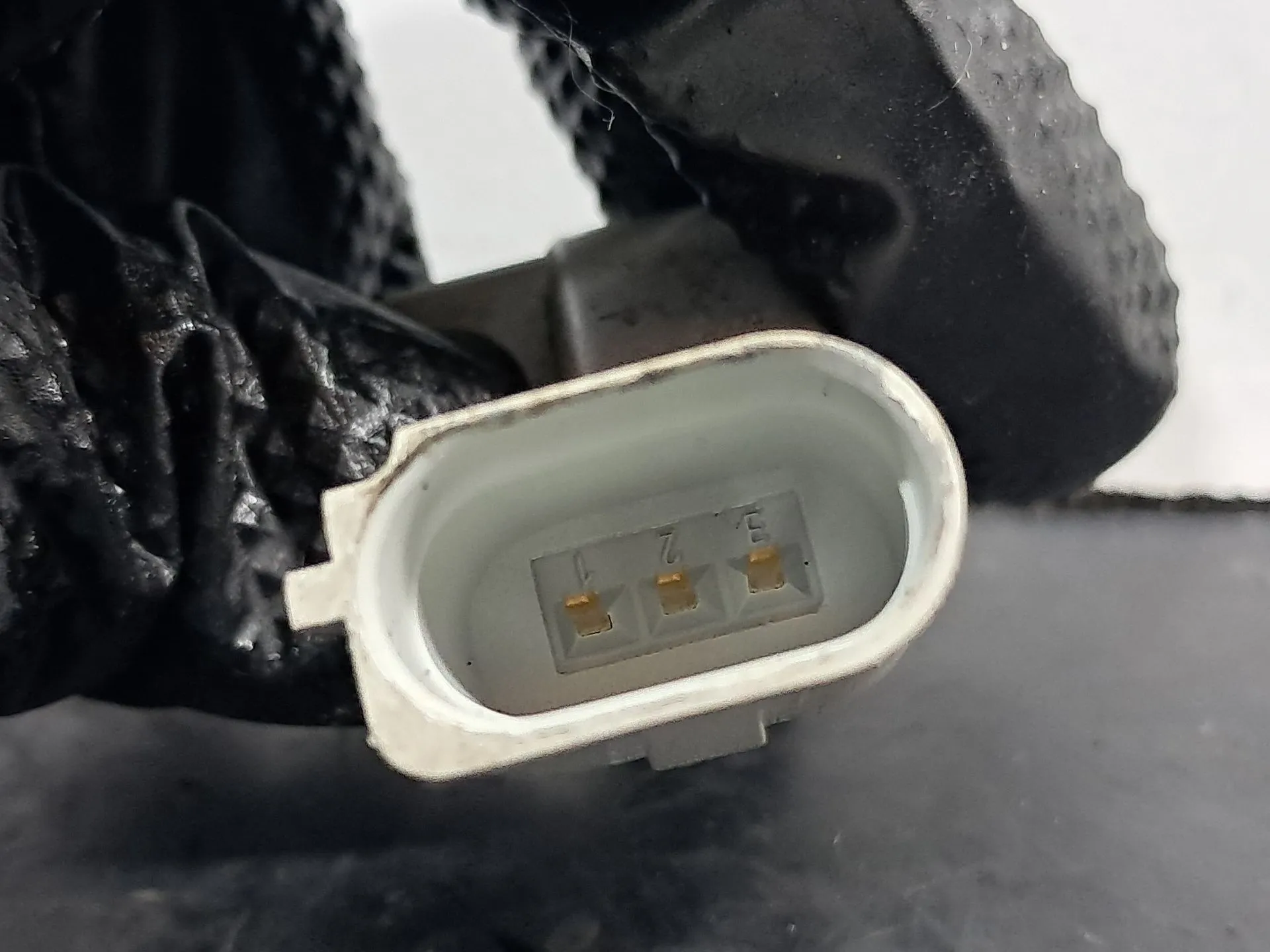 Sensore di posizione albero motore AUDI A4 (8K2, B8) Imagem-3