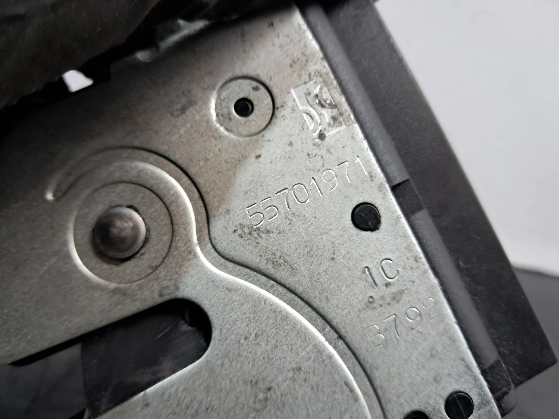 Serrure / verrou coffre FIAT Grande Punto (199_) Imagem-4