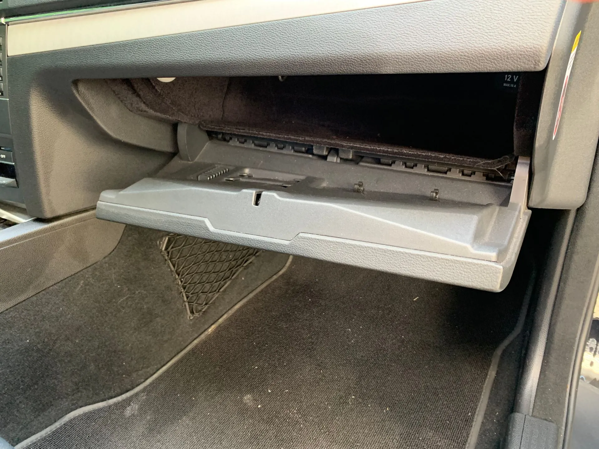 Boîte à gants MERCEDES-BENZ Classe E Coupé (C207) Imagem-1