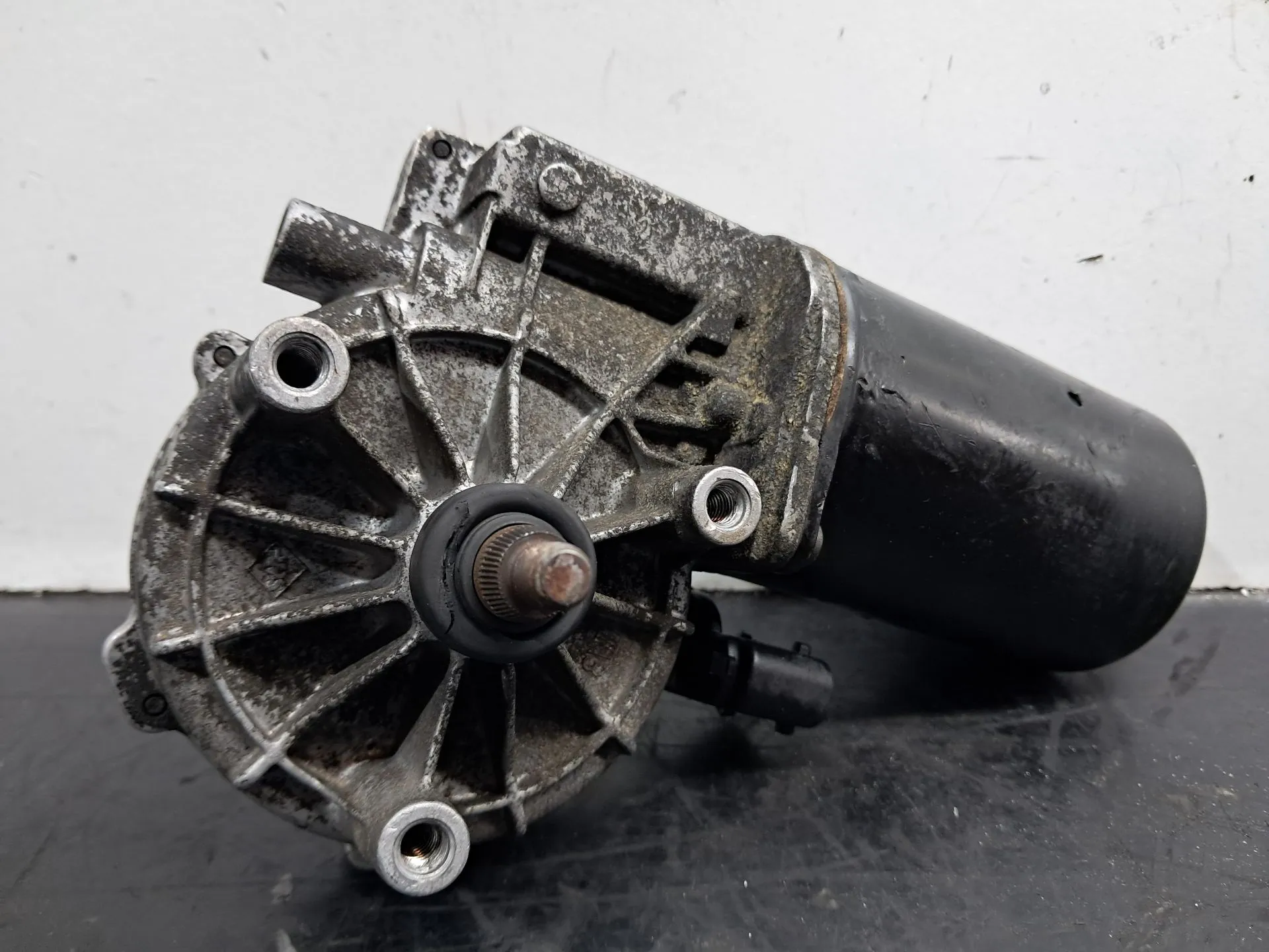 Essuie-glace moteur avant BMW 5 Touring (E39)