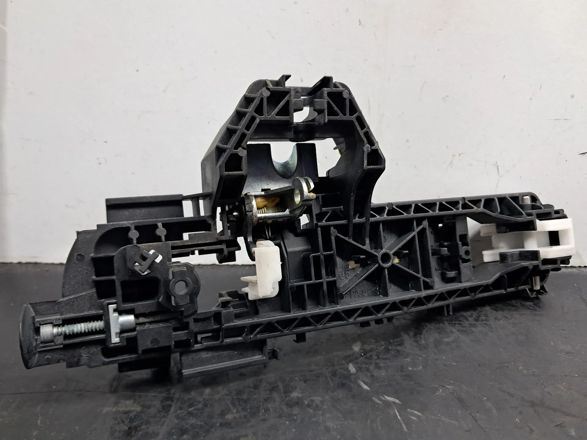 Support poignée porte avant Droite MERCEDES-BENZ Classe E Coupé (C207)