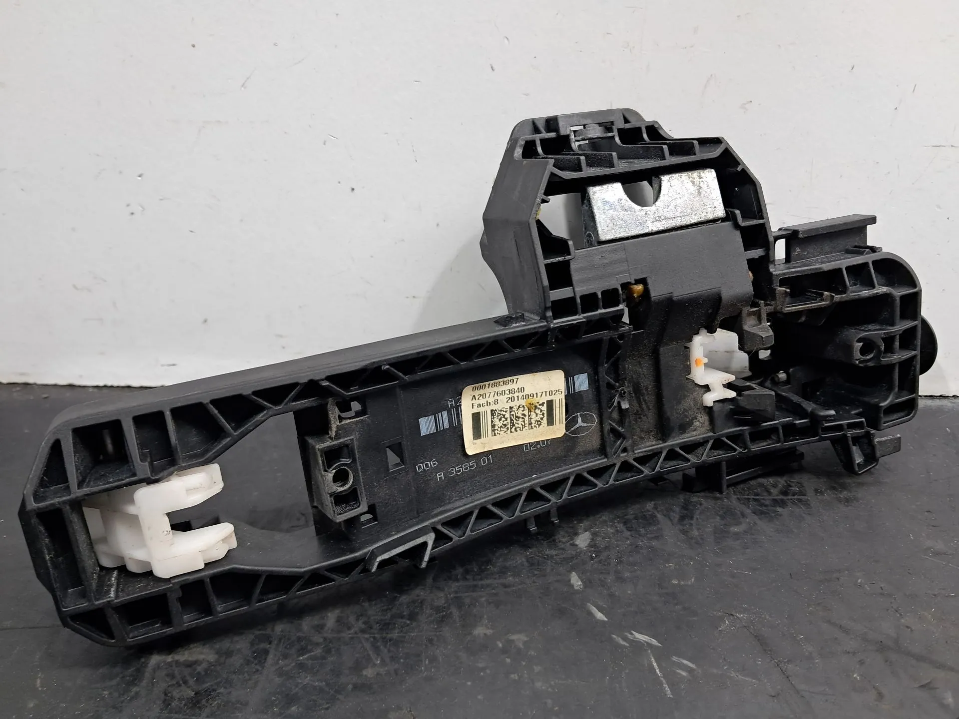 Support poignée porte avant Droite MERCEDES-BENZ Classe E Coupé (C207) Imagem-2