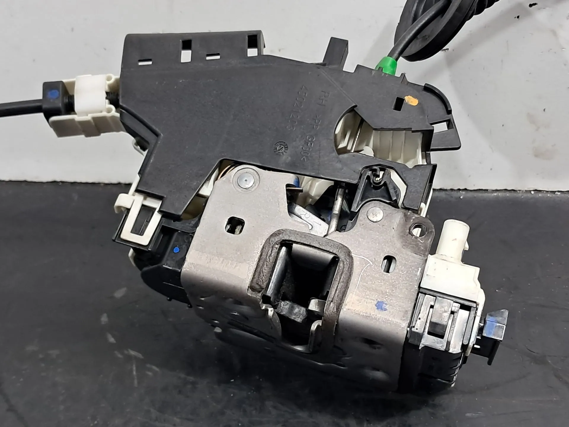 Serrure Avant Droite MERCEDES-BENZ Classe E Coupé (C207) Imagem-4