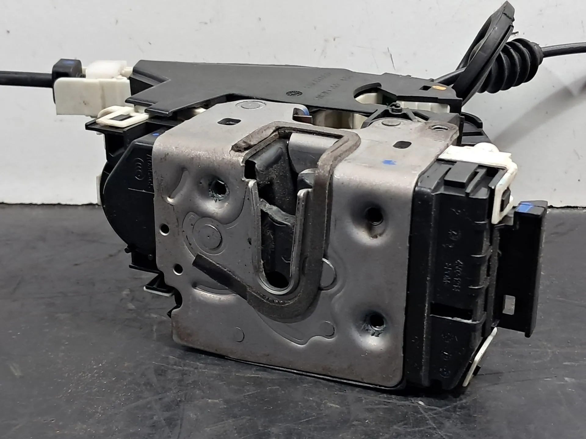 Serrure Avant Droite MERCEDES-BENZ Classe E Coupé (C207) Imagem-5