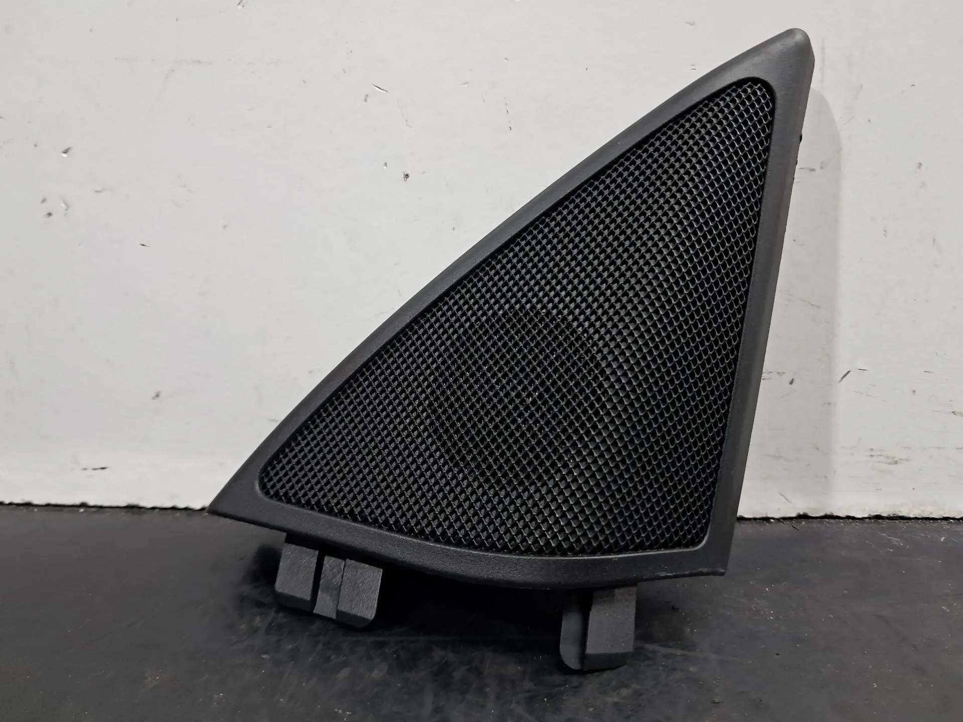 Grille haut-parleur MERCEDES-BENZ Classe E Coupé (C207)