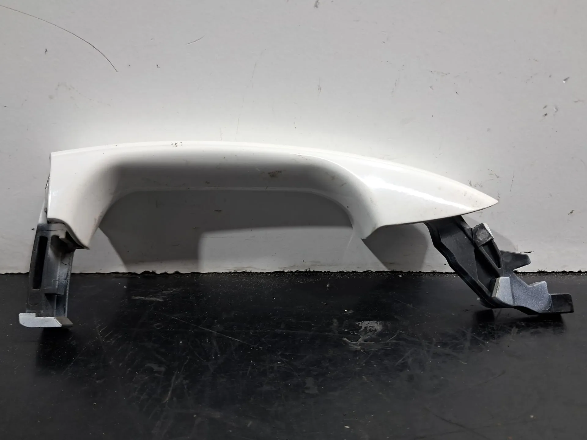 Poignée de porte avant Droite MERCEDES-BENZ Classe E Coupé (C207) Imagem-1