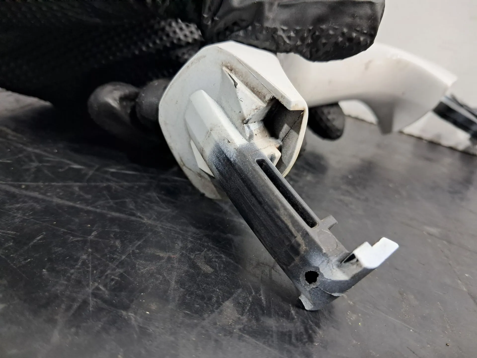 Poignée de porte avant Droite MERCEDES-BENZ Classe E Coupé (C207) Imagem-4