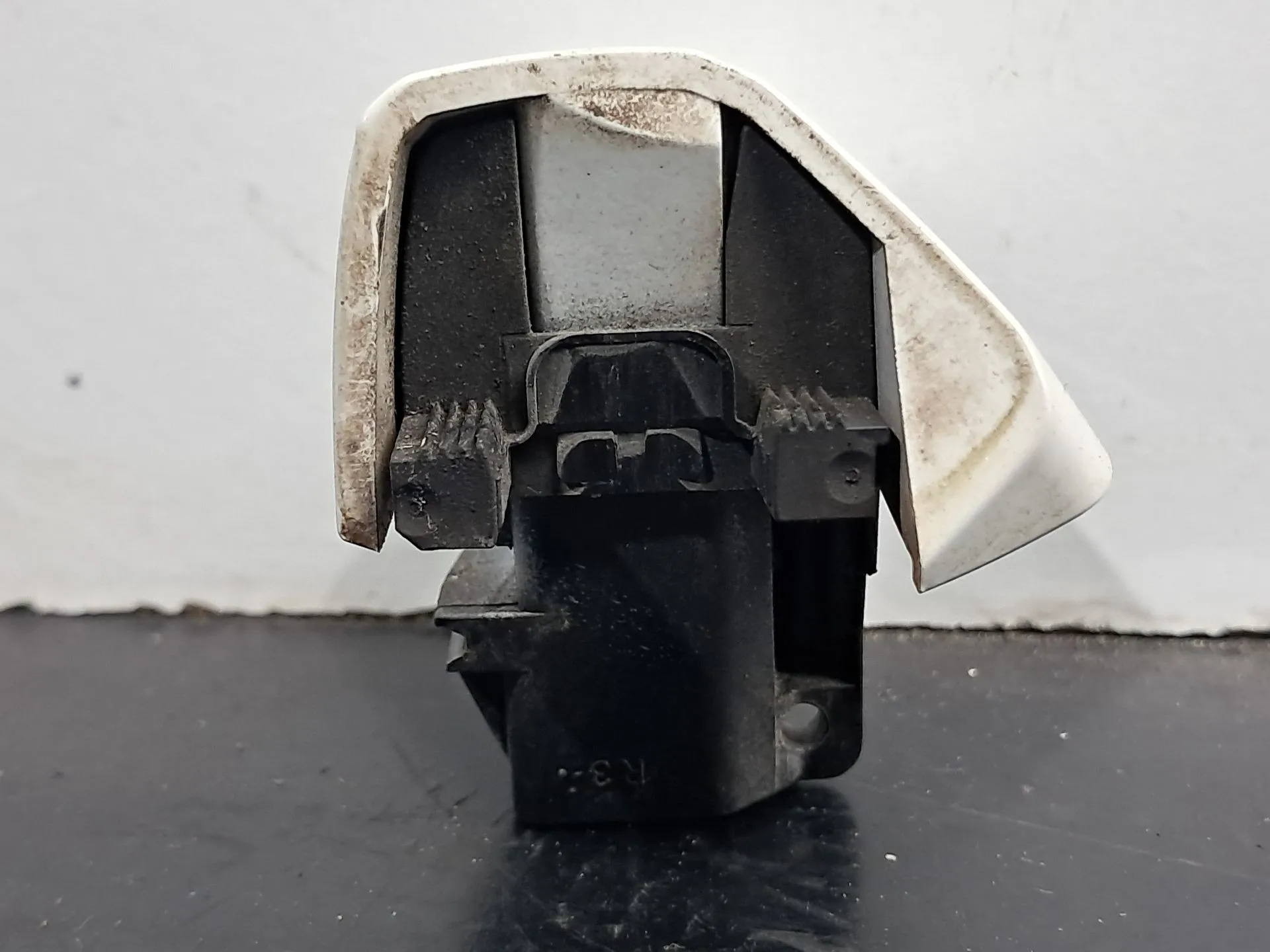 Cache poignée de porte Droite MERCEDES-BENZ Classe E Coupé (C207) Imagem-1