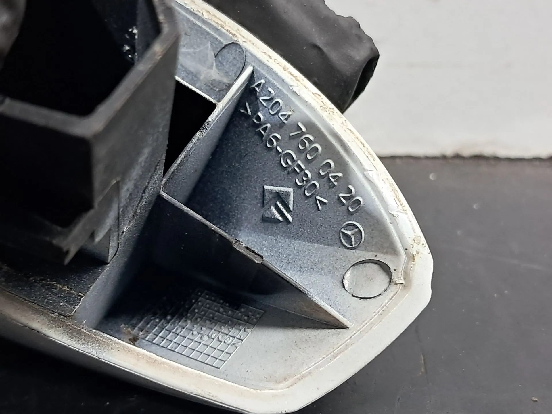 Cache poignée de porte Droite MERCEDES-BENZ Classe E Coupé (C207) Imagem-3