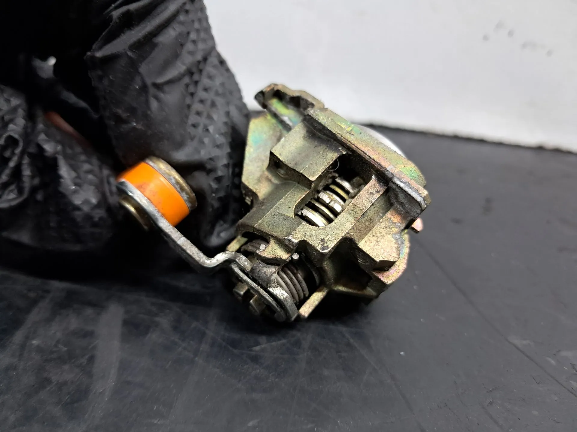 Canhão de porta TOYOTA RAV4 II (_A2_) Imagem-3