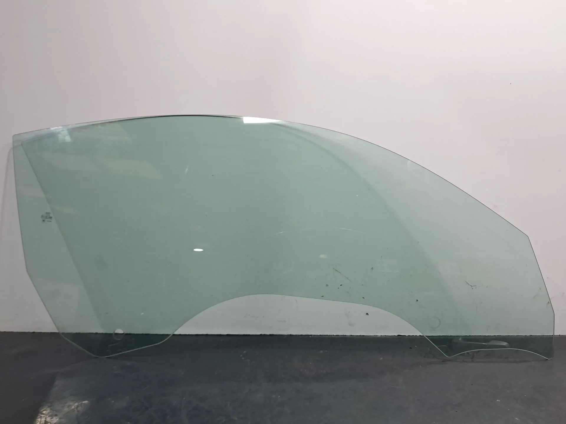 Right front door glass AUDI TT (8J3)