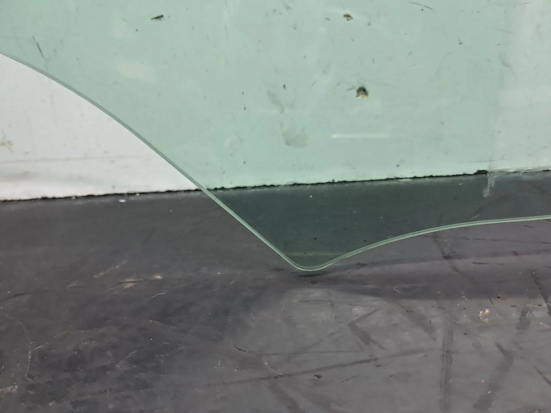 Left front door glass AUDI TT (8J3) Imagem-7