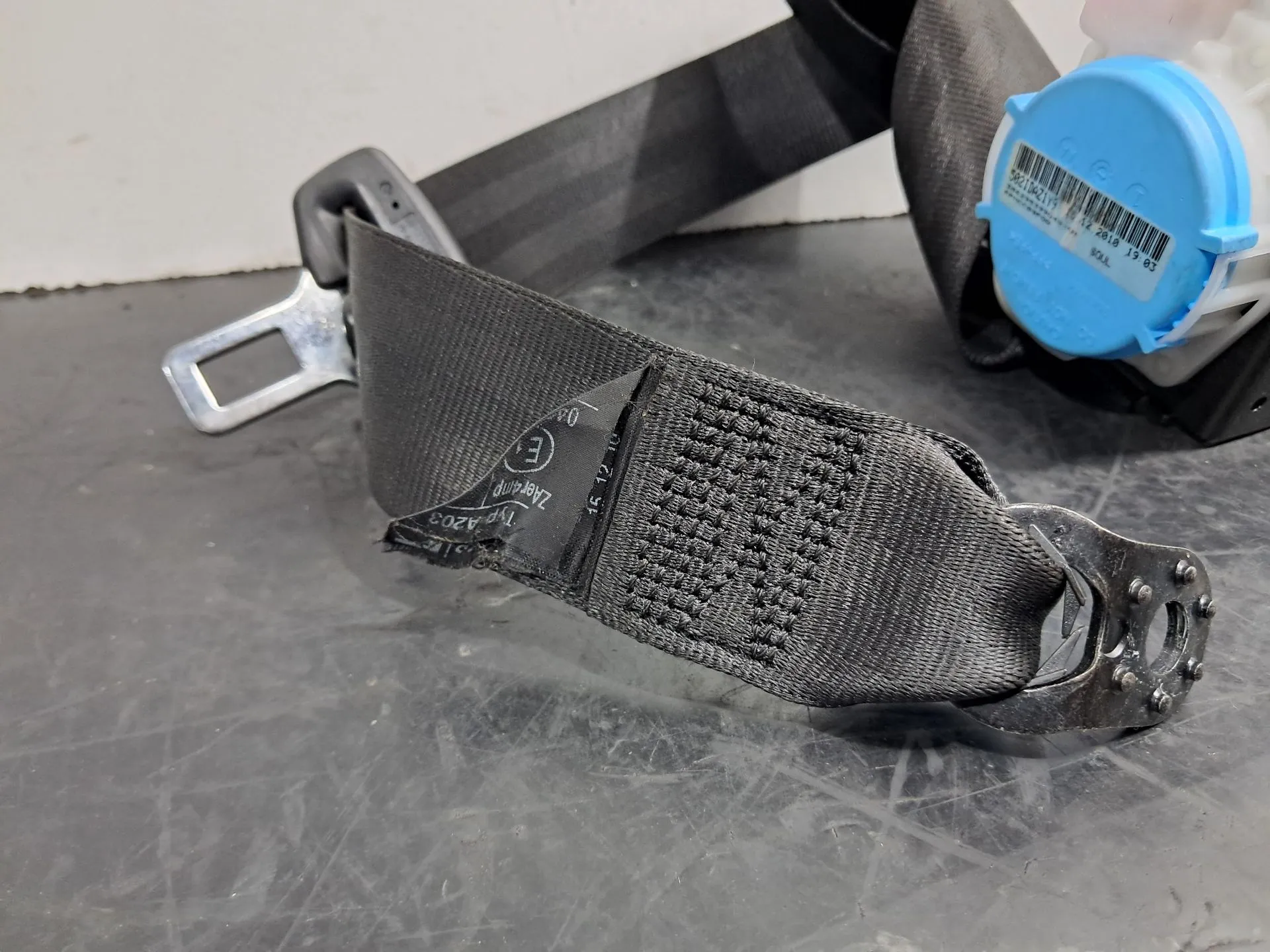 Pretensor cinturón Trasero Izquierdo AUDI TT (8J3) Imagem-5