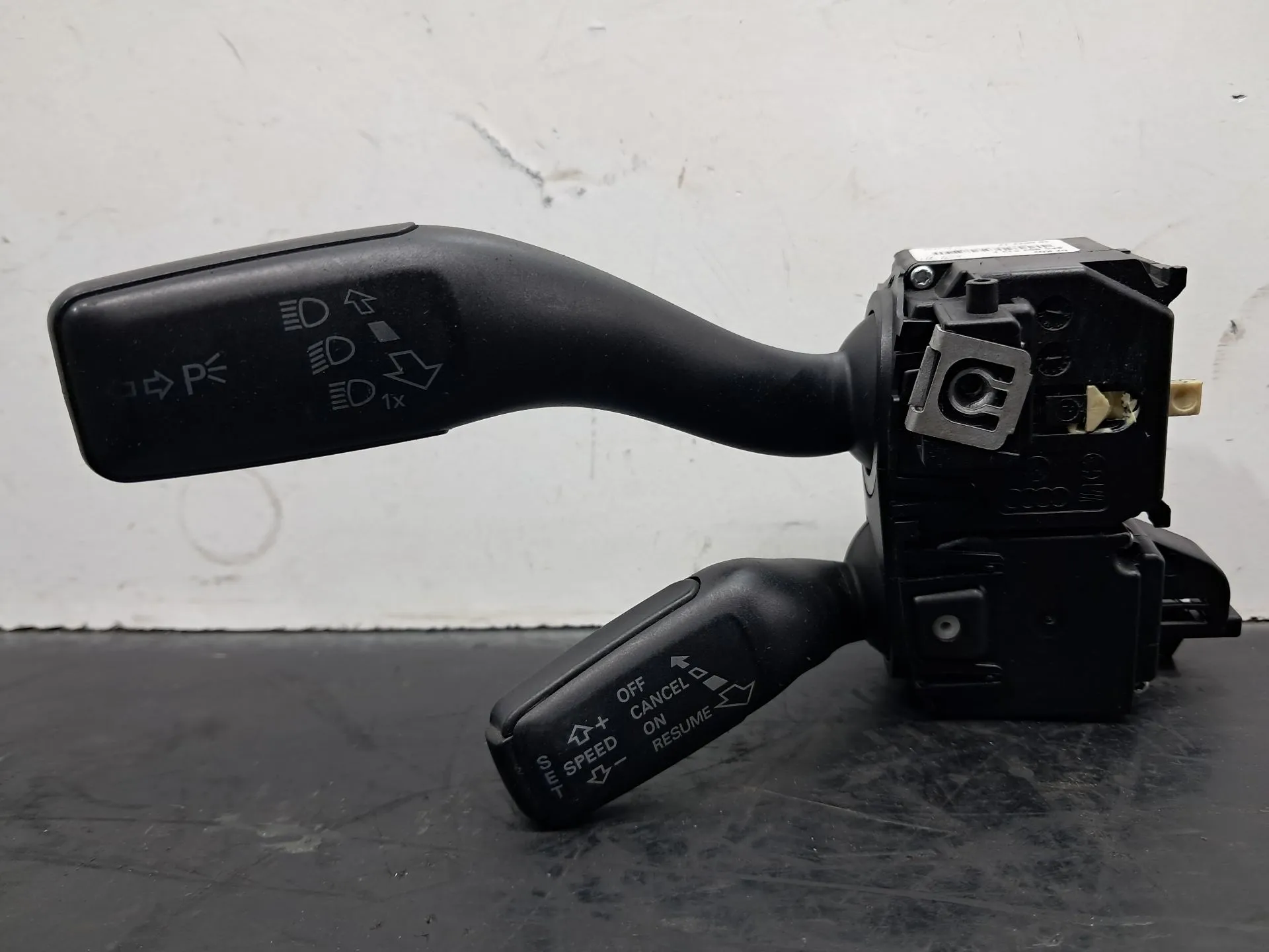 Light control stalk AUDI TT (8J3)