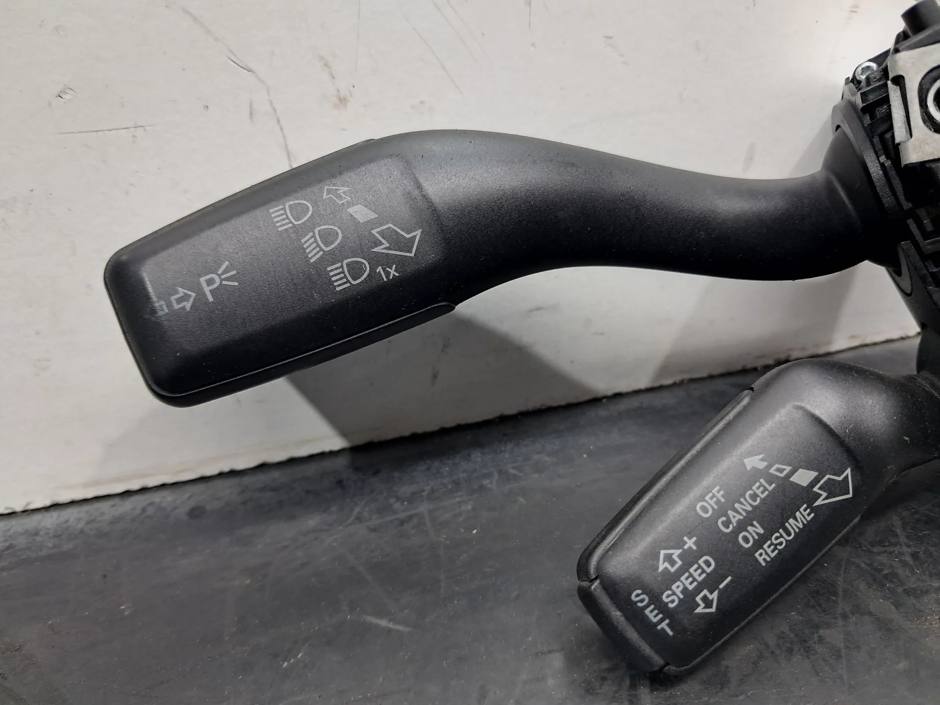 Commodo d’éclairage AUDI TT (8J3) Imagem-2