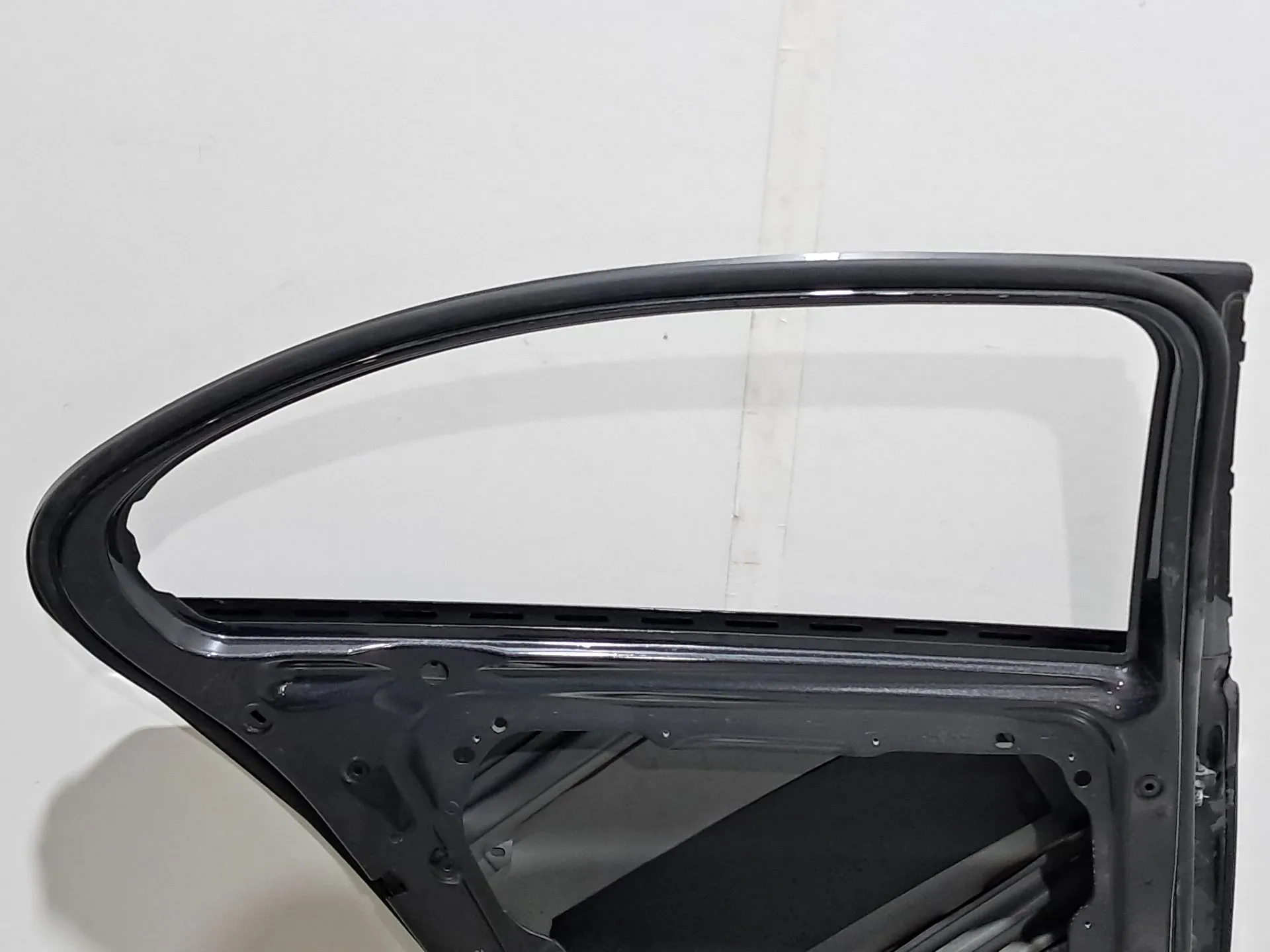 Porte arrière gauche MERCEDES-BENZ Classe C (W206) Imagem-8