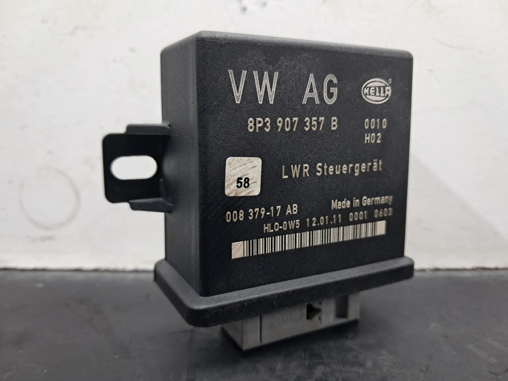 Lighting control unit / Lights ECU AUDI TT (8J3)