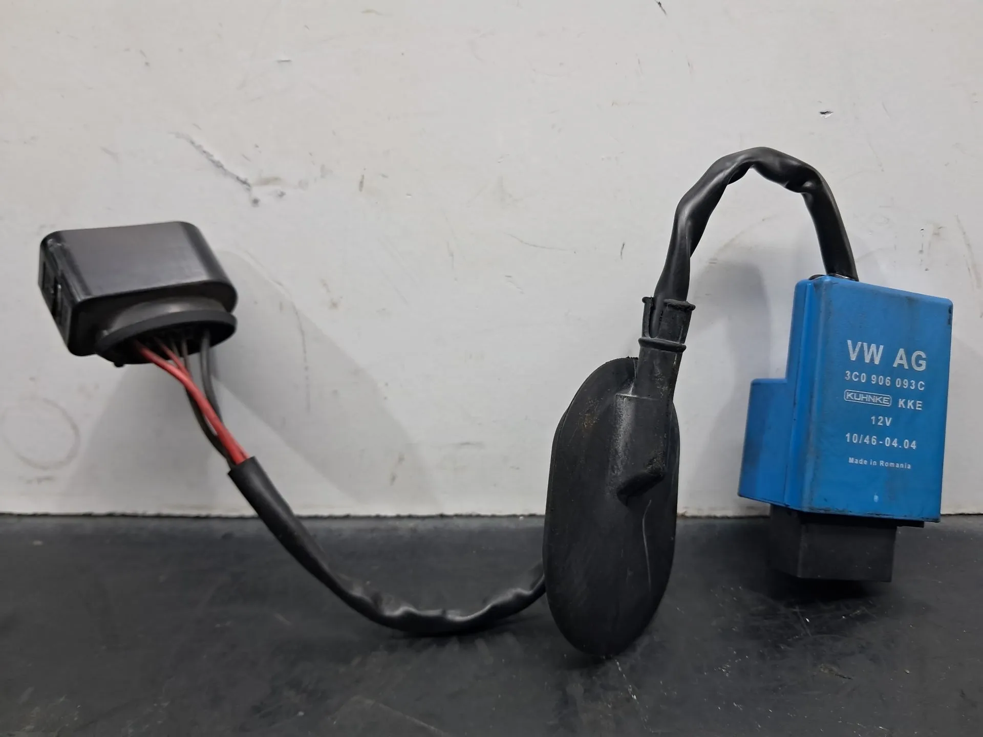 Fuel control unit / Fuel ECU AUDI TT (8J3)