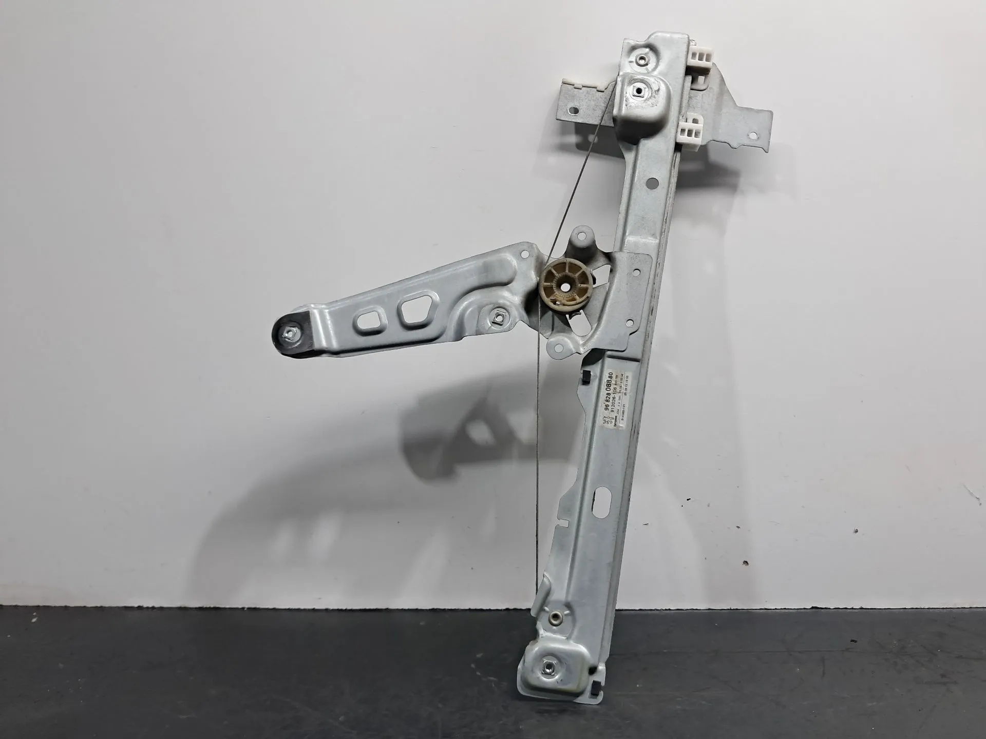 Right front window regulator PEUGEOT 5008 I (0U_, 0E_)