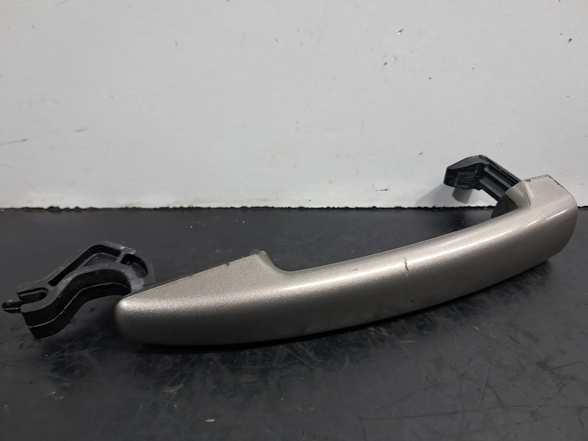 Puxador porta trás direito PEUGEOT 5008 I (0U_, 0E_)