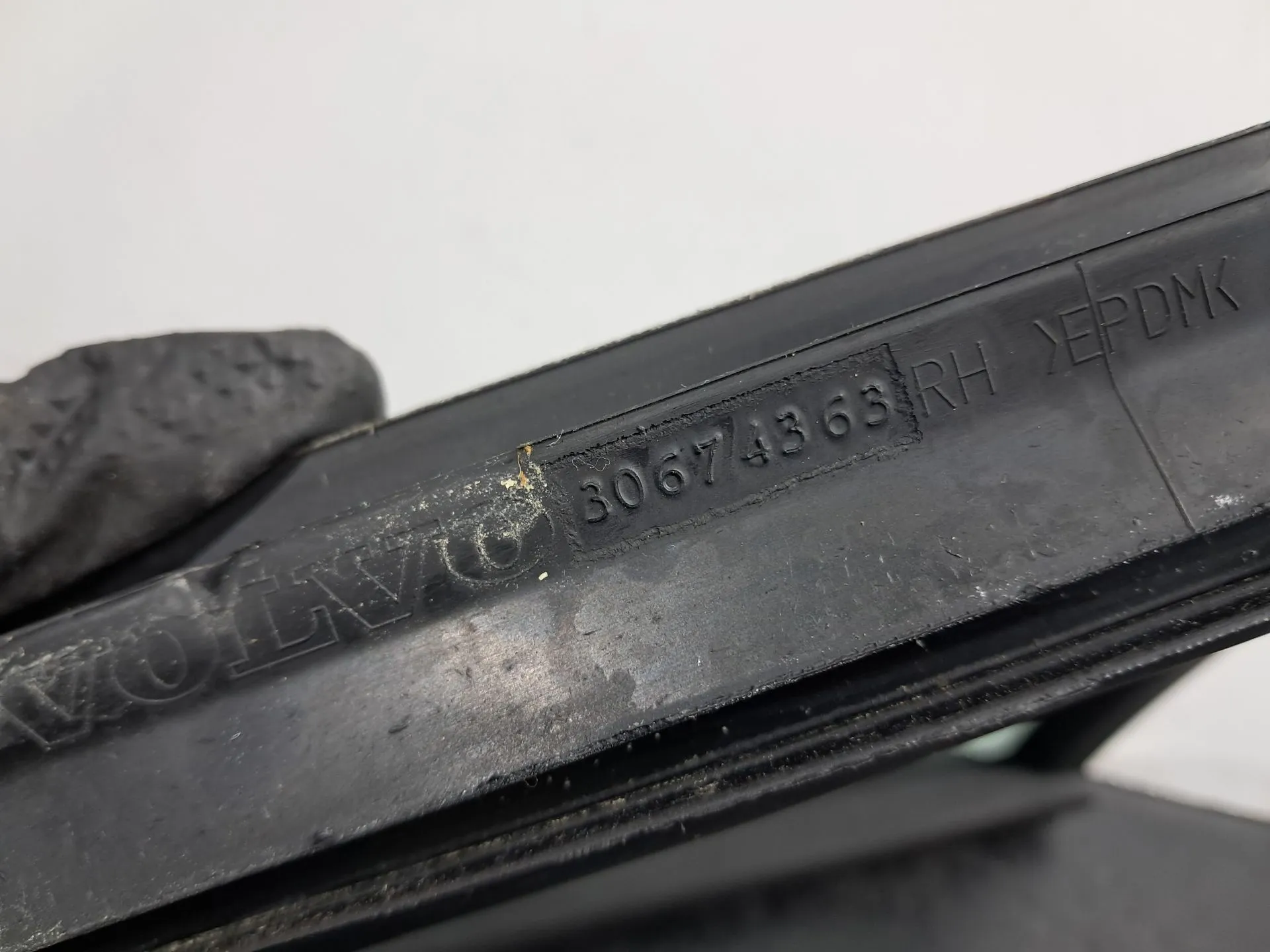 Vetro triangolare porta posteriore destra VOLVO S60 I (384) Imagem-4