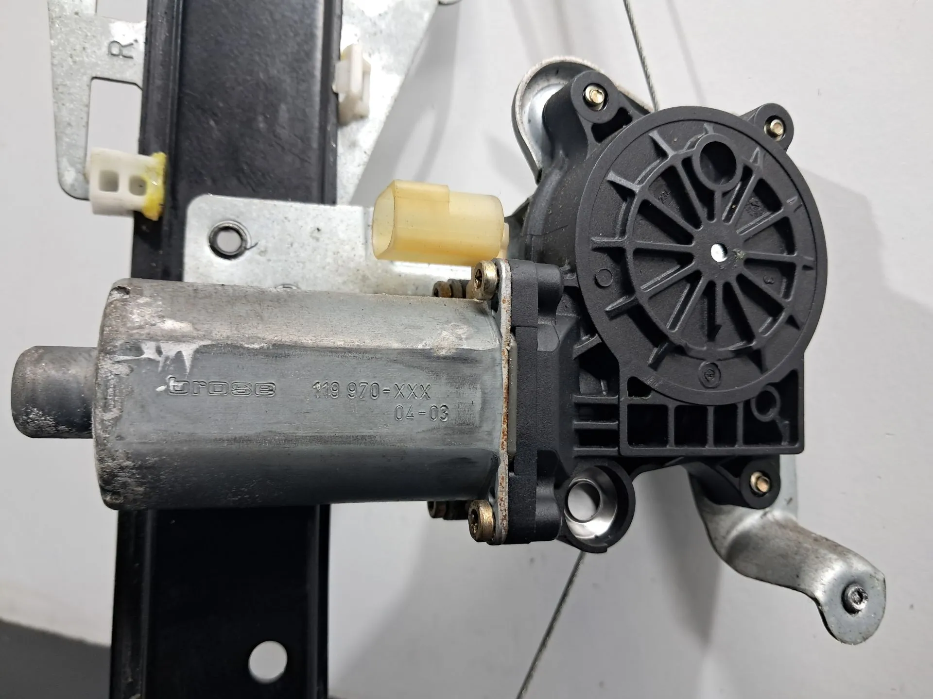 Alzavetro posteriore destro VOLVO S60 I (384) Imagem-2