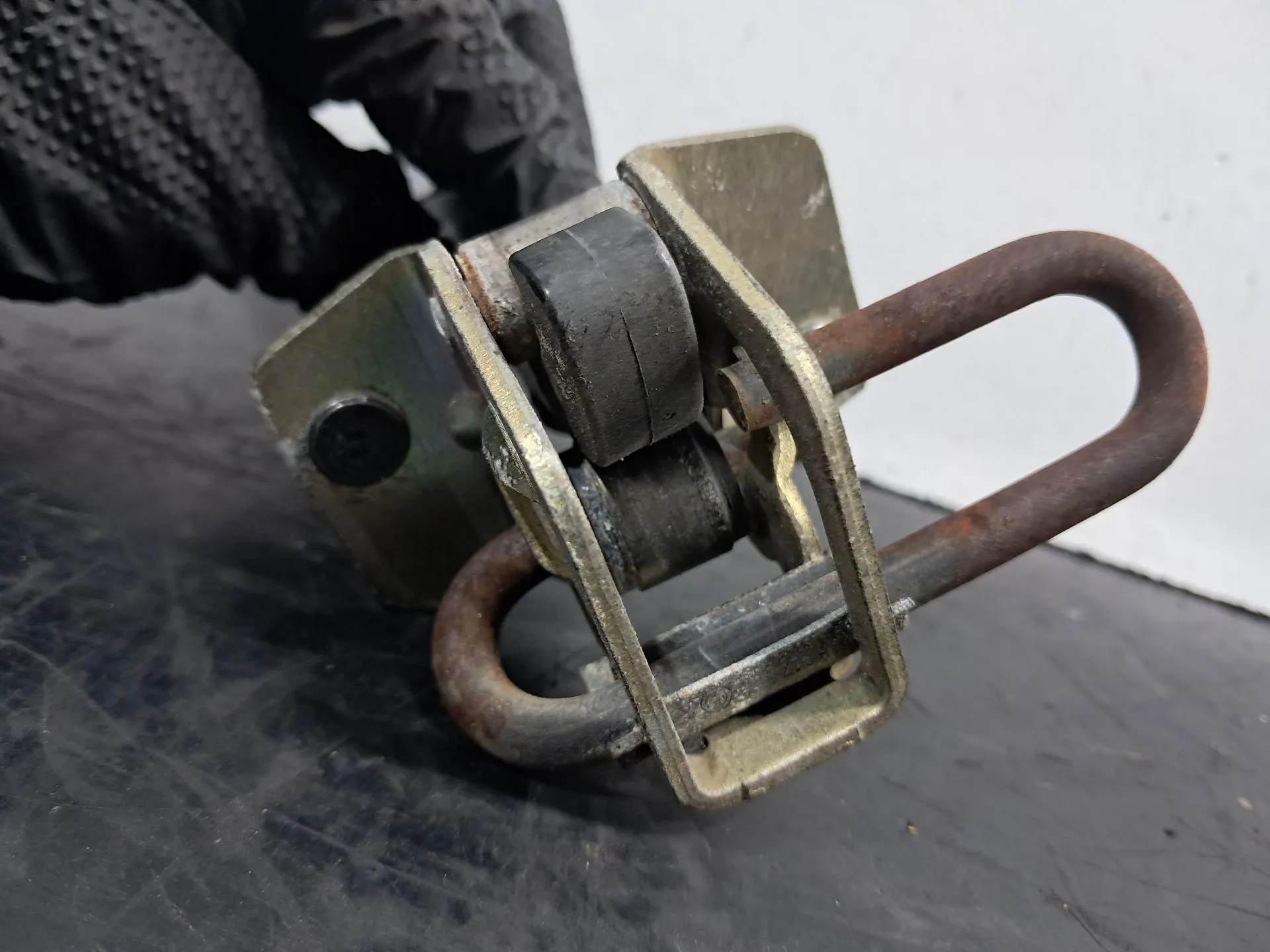 Limitatore porta posteriore destro VOLVO S60 I (384) Imagem-2