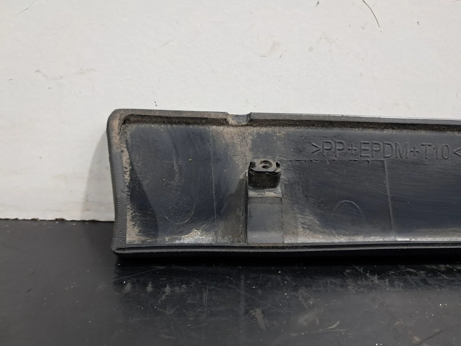 Friso da porta frente direita VOLVO S60 I (384) Imagem-8