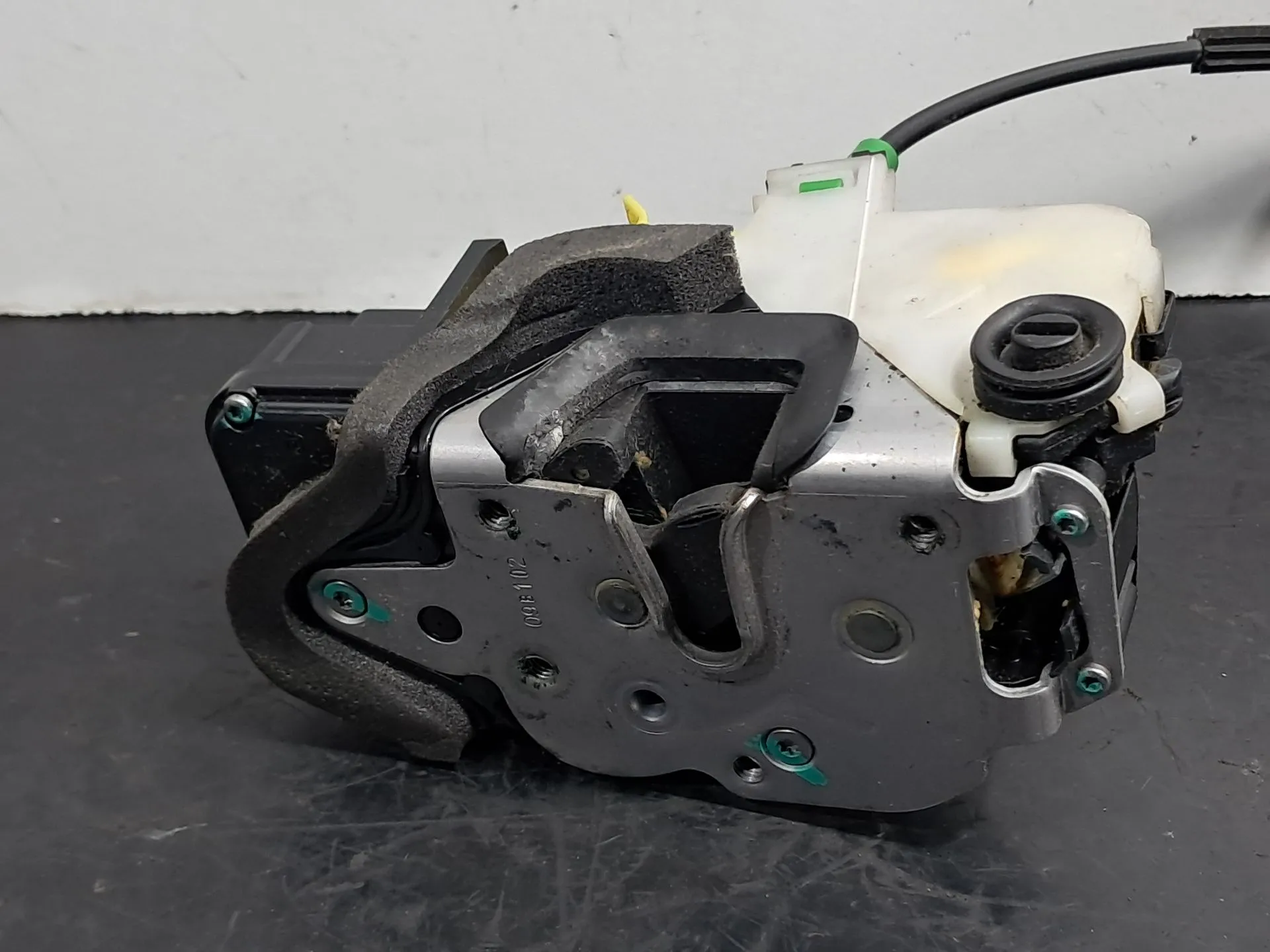 Fechadura / fecho porta trás esquerdo OPEL Insignia A (G09) Imagem-5