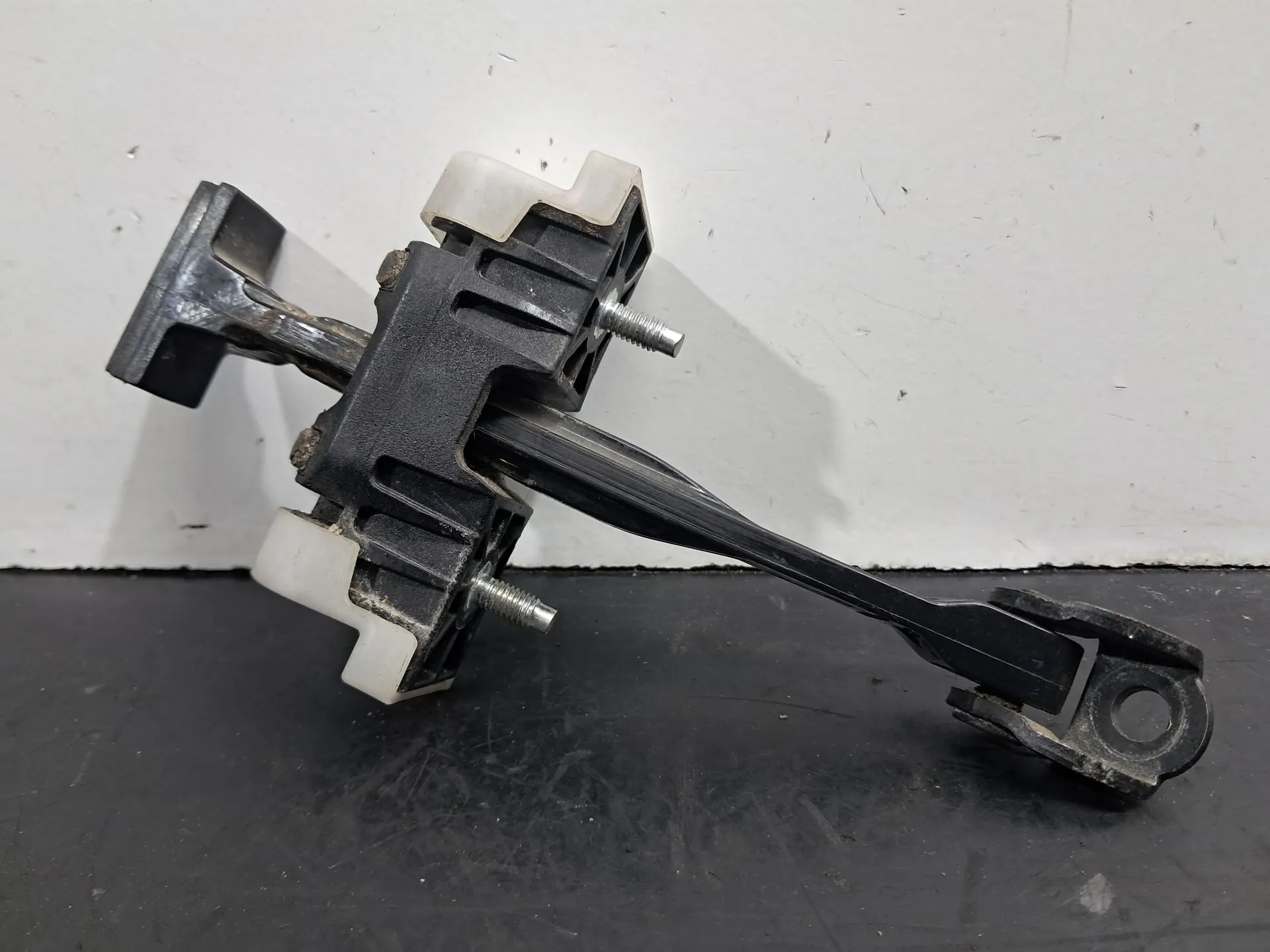 Esticador / limitador porta trás esquerdo OPEL Insignia A (G09) Imagem-2