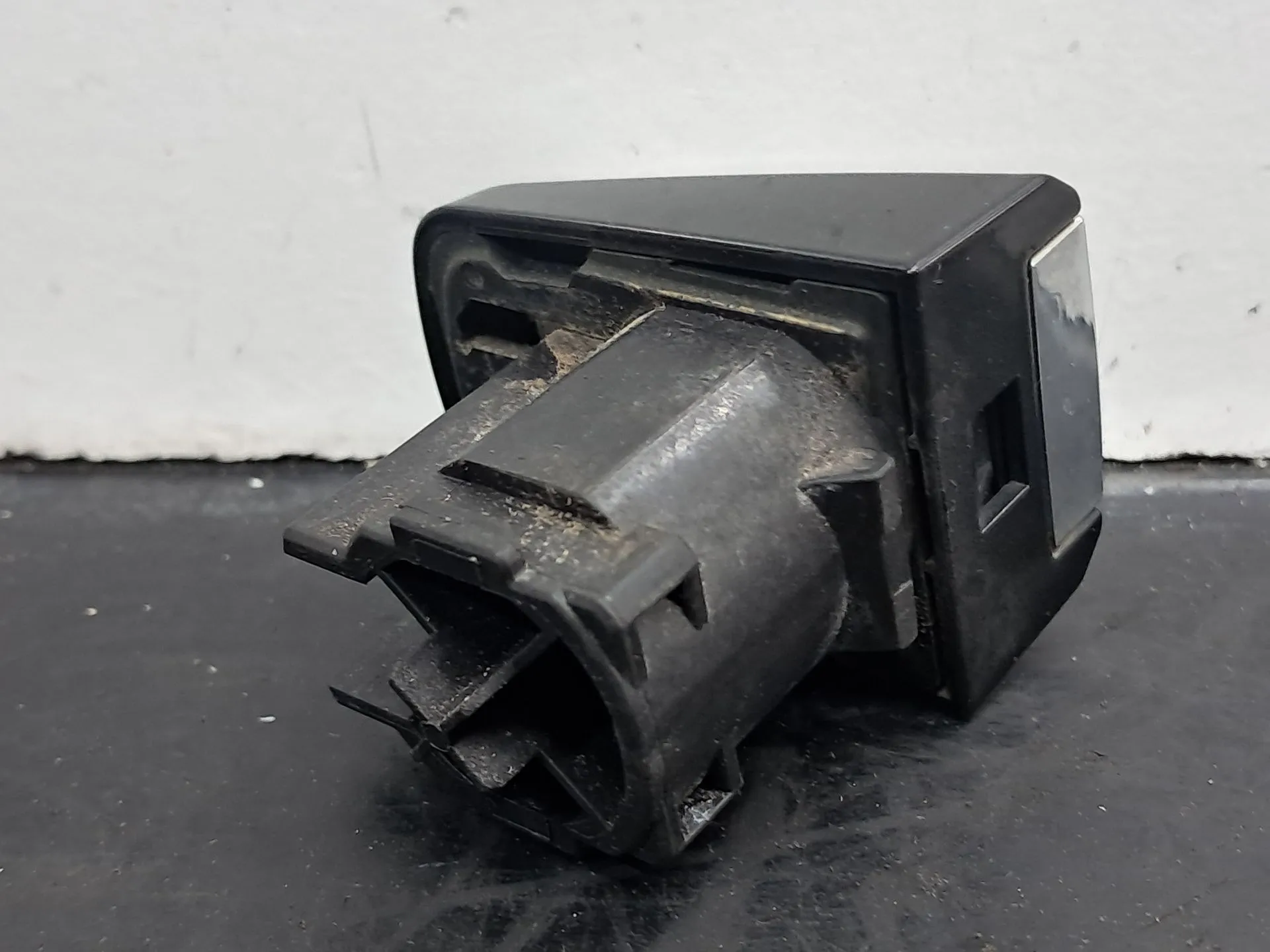 Capa do puxador da porta esquerda OPEL Insignia A (G09) Imagem-1